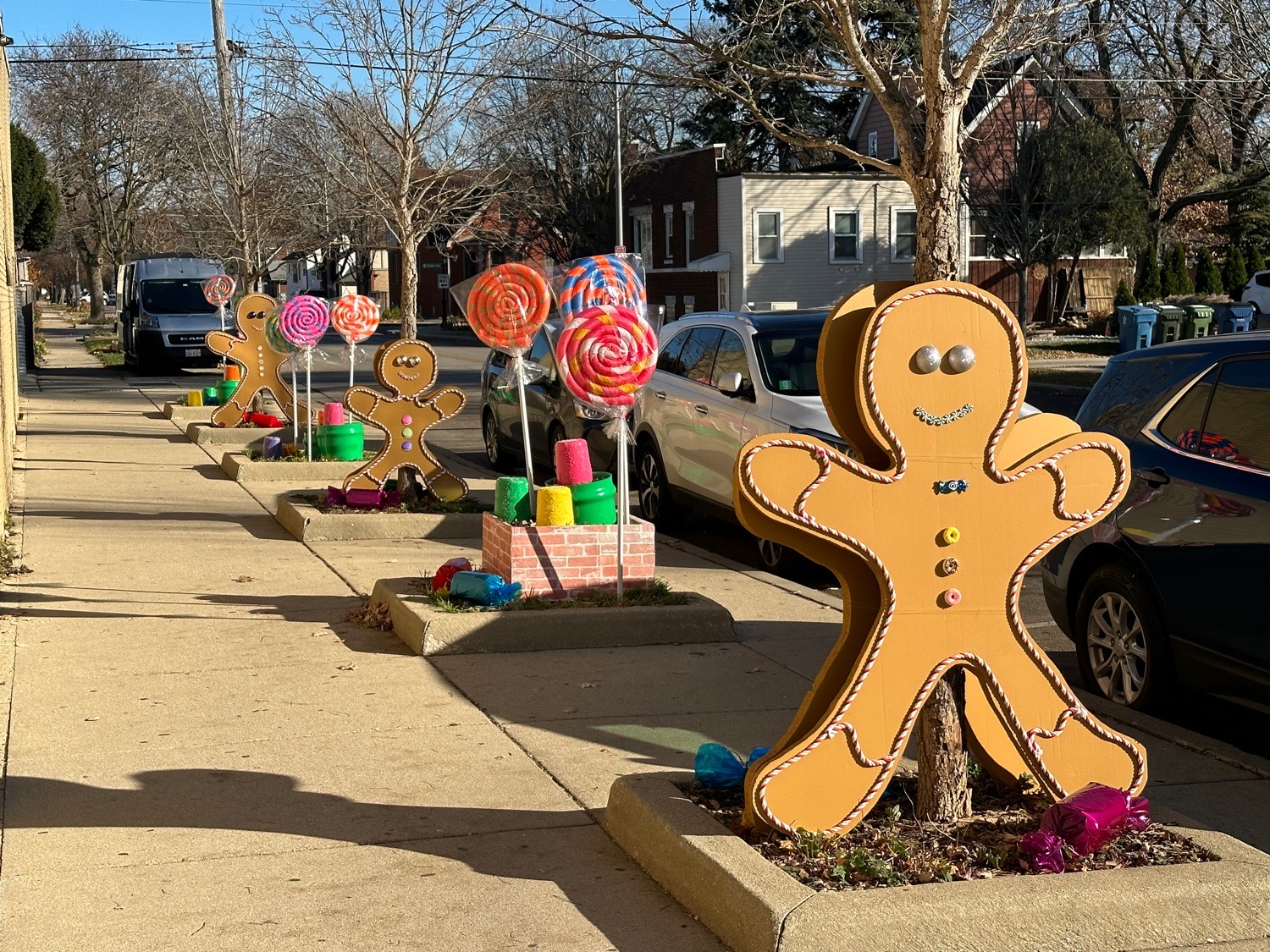 Candyland, Christmas lights in Forest Park, IL (photo 2)
