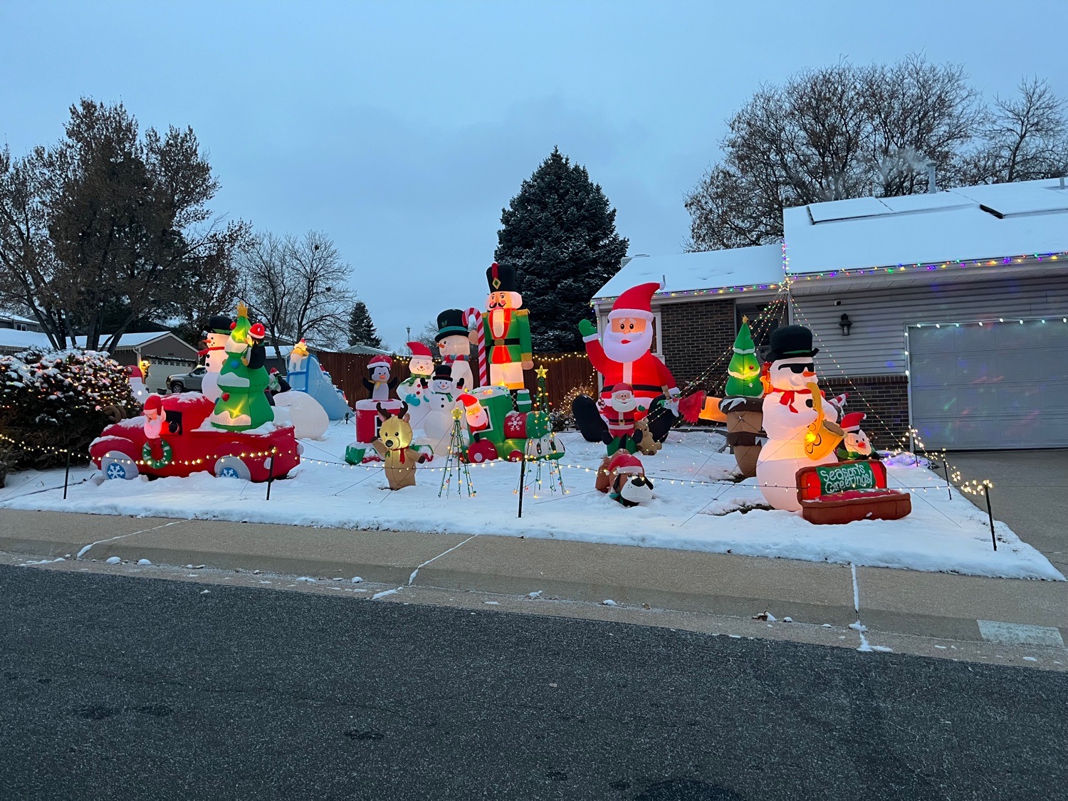 Shining Lights Christmas Display, Christmas lights in Arvada, CO (photo 4)