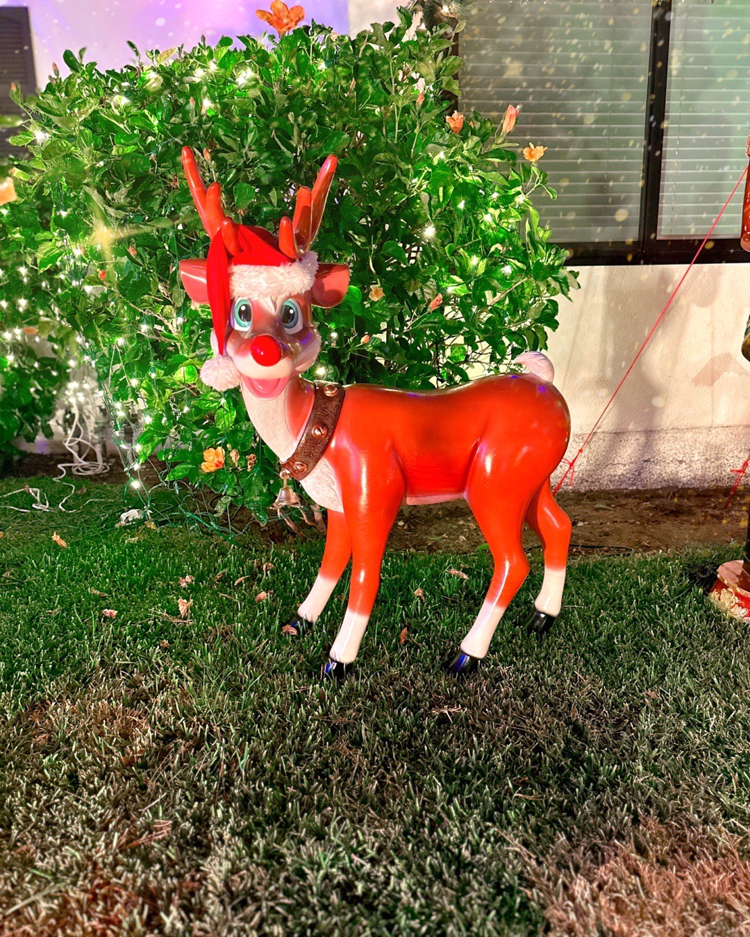 The Holiday Magic Home: The North Pole, Christmas lights in Burbank, CA (photo 2)