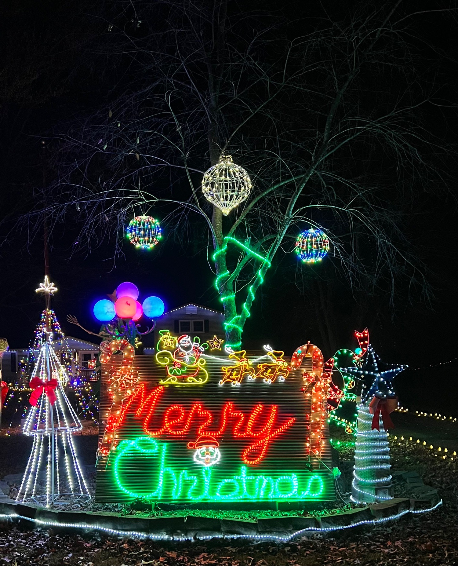 Snook Christmas Display, Christmas lights in Springfield, MO (photo 4)
