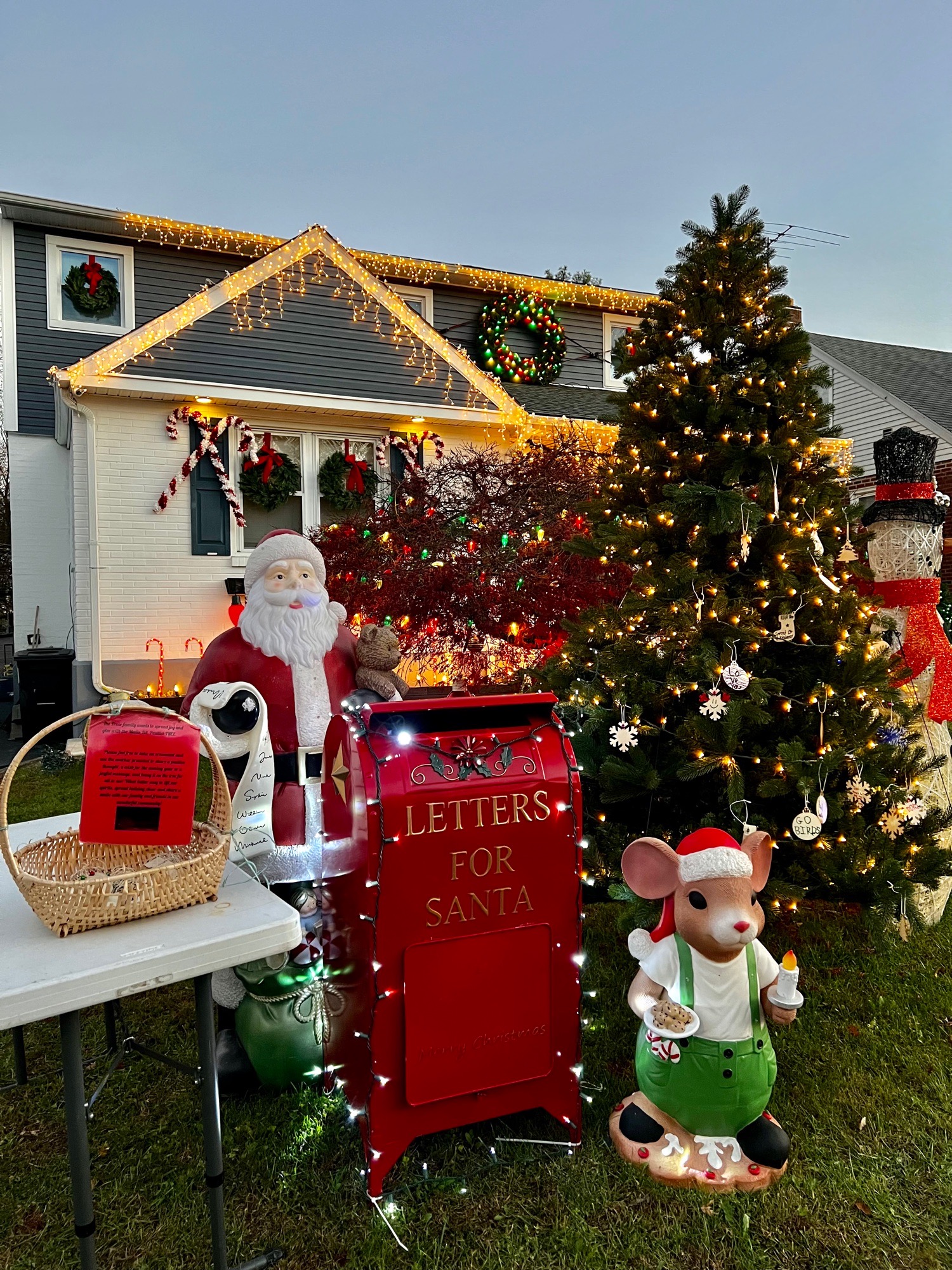 The Frese family Santa Mailbox and Positivi-TREE, Christmas lights in Broomall, PA (photo 5)
