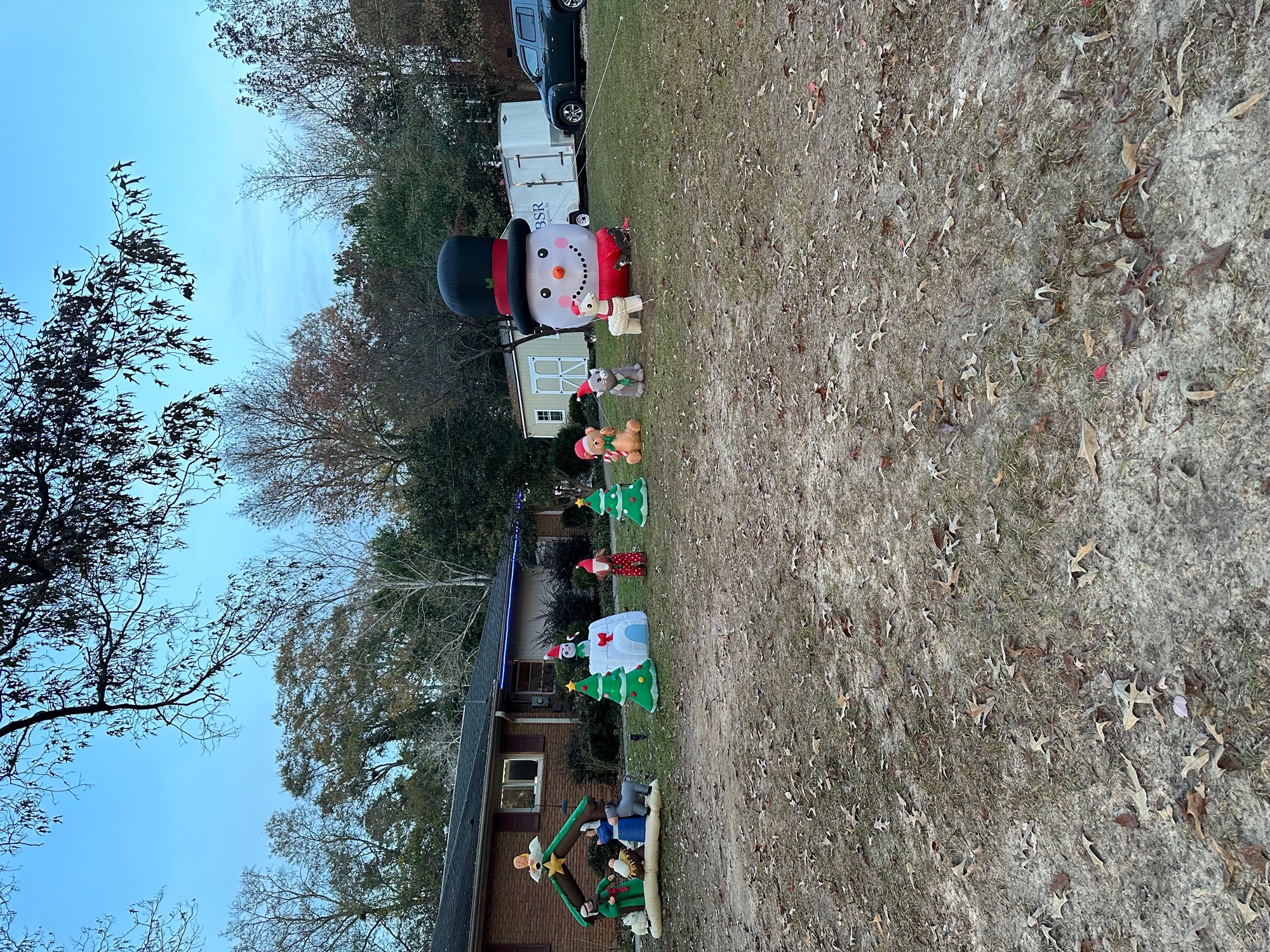 Christmas inflatables, Christmas lights in Warner Robins, GA (photo 1)