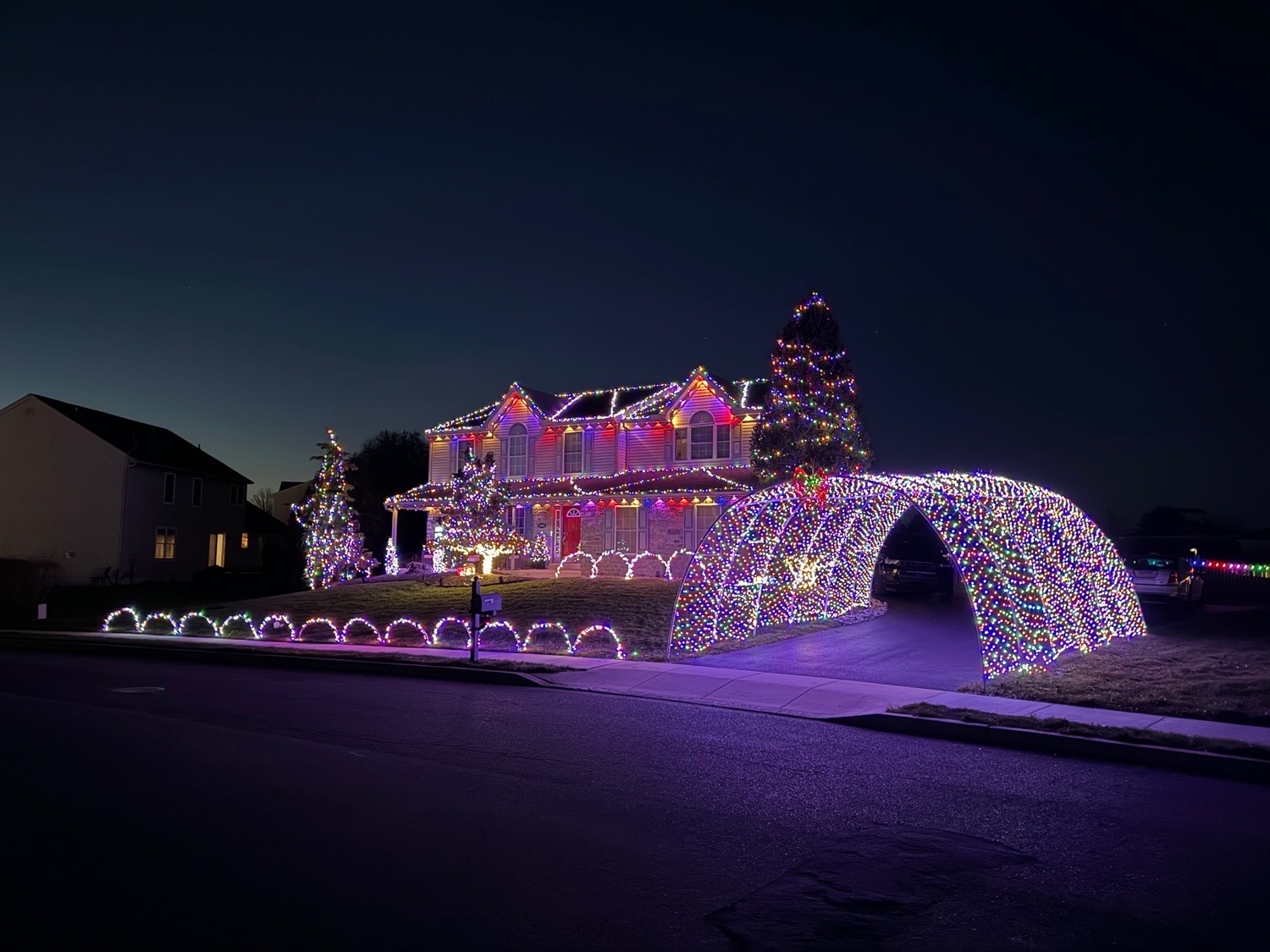 Miracle on Thornbury, Christmas lights in Doiglassville, PA (photo 1)