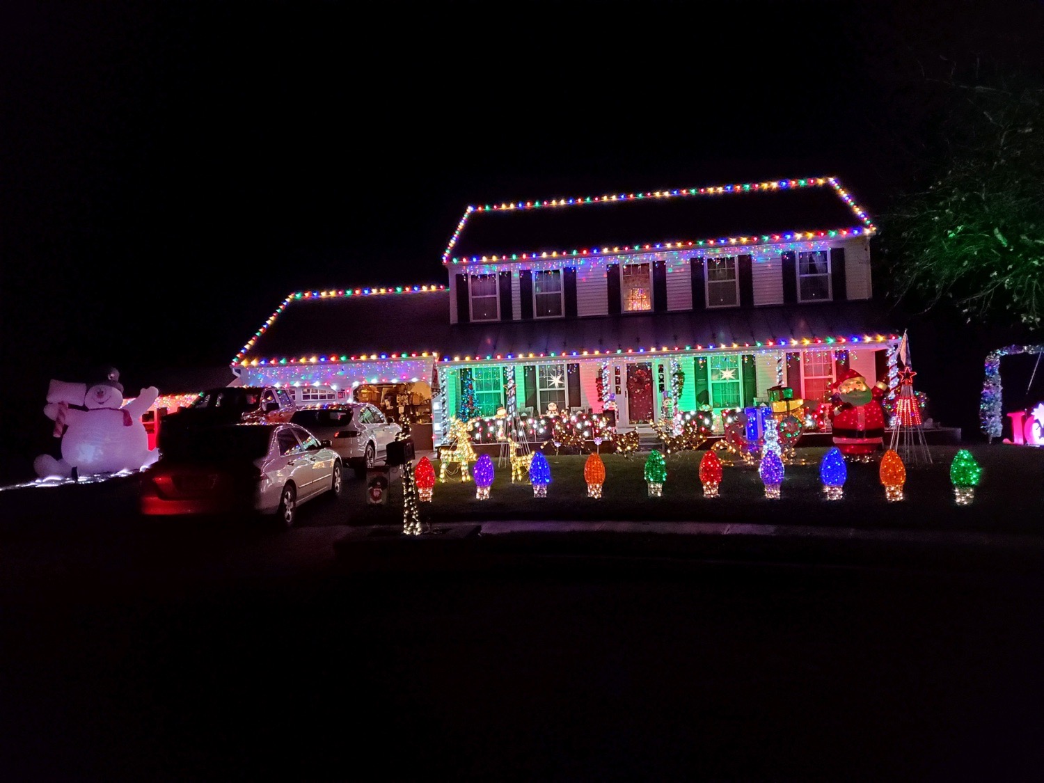 what a silly waste of resources, Christmas lights in Royersford, PA (photo 1)