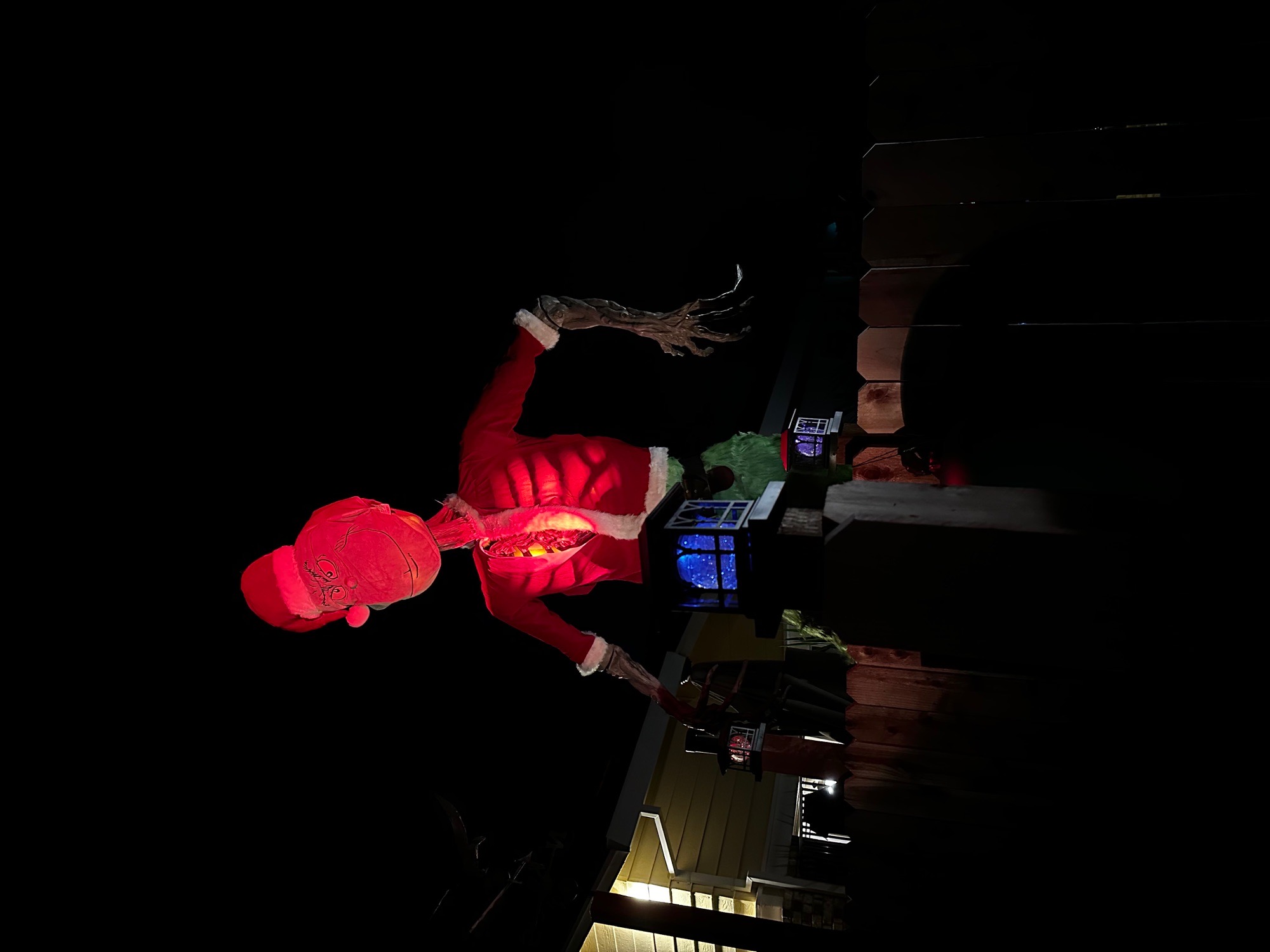 Rock and roll Christmas, Christmas lights in Elk Grove, CA (photo 4)