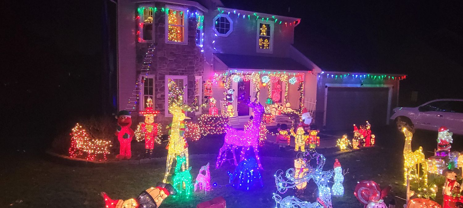 Christmas Sprit, Christmas lights in Exton, PA (photo 1)