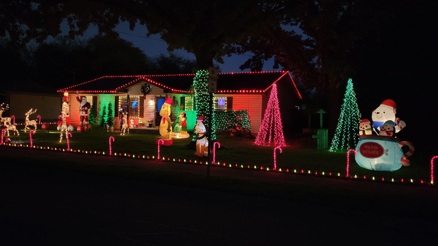 2022 display, Christmas lights in Irving, TX (photo 2)