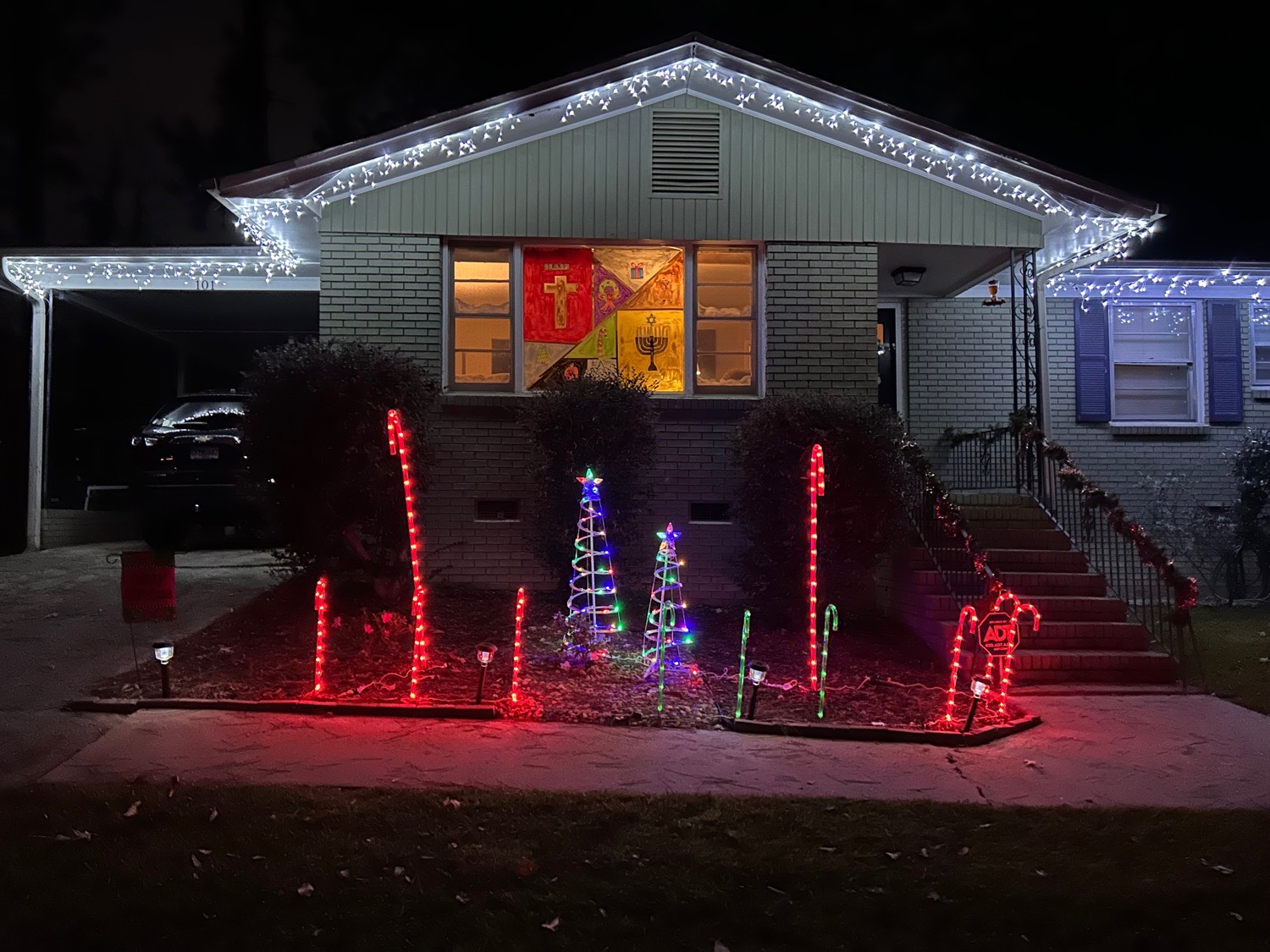 Snyder House, Christmas lights in Warner Robins, GA (photo 1)