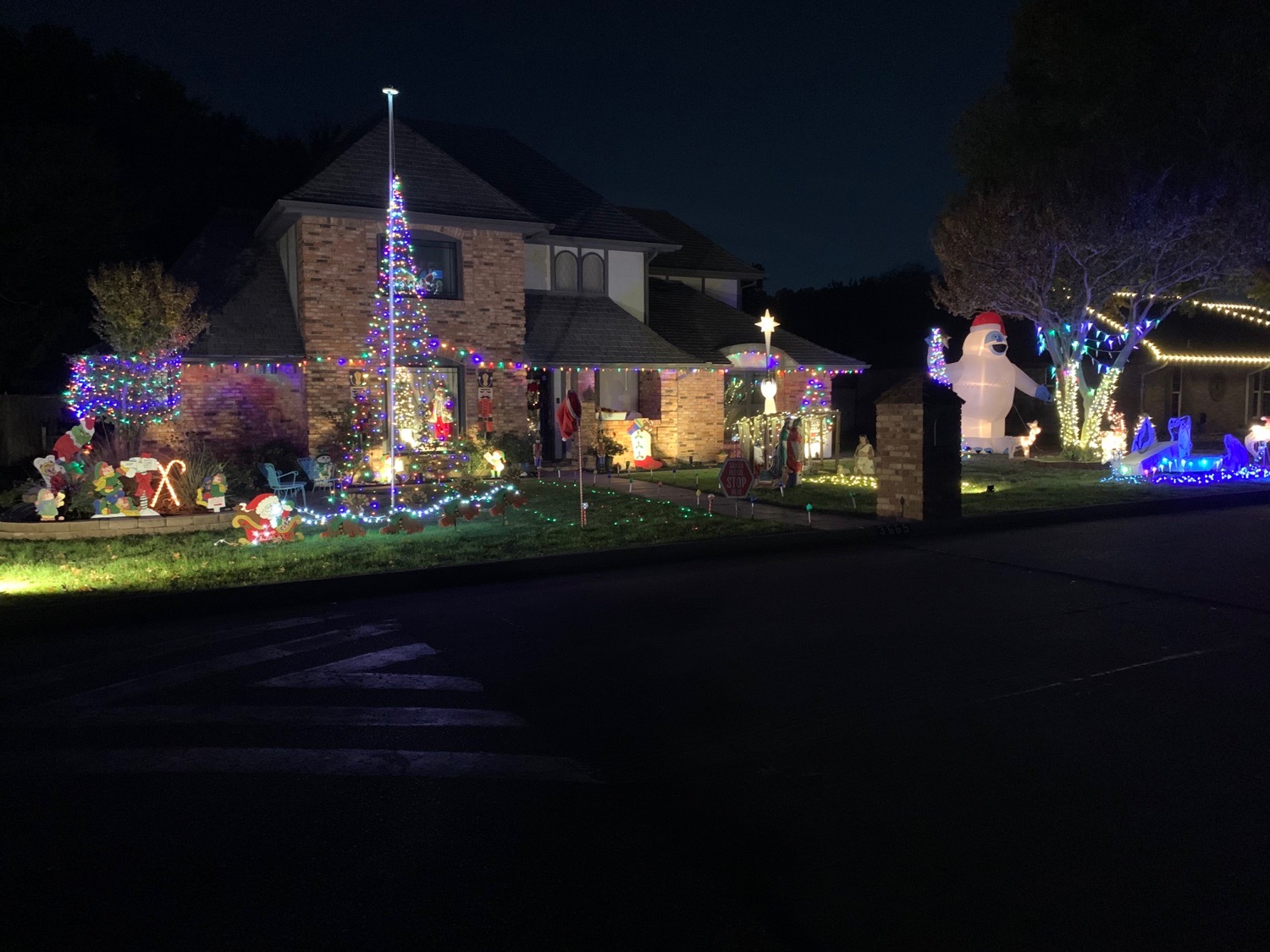 An Autry Christmas, Christmas lights in Grand Prairie, TX (photo 1)