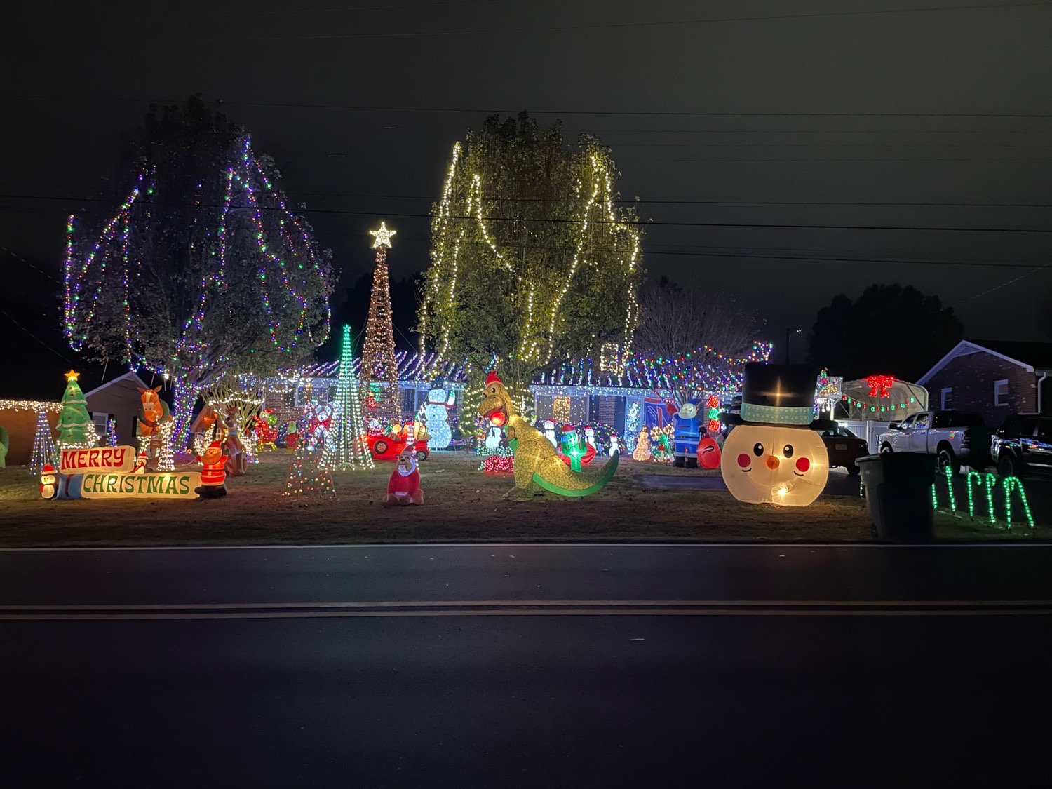 Marks 2023 Christmas display, Christmas lights in Clemmons, NC (photo 2)