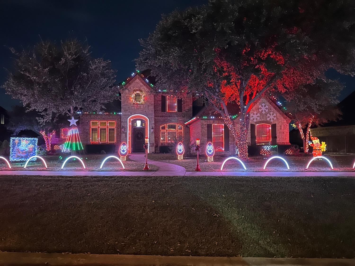 Harper’s Glen, Christmas lights in Keller, TX (photo 2)