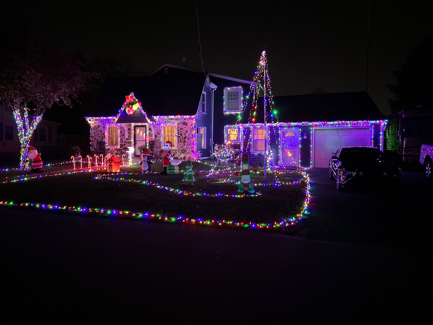 Lights Galore!, Christmas lights in West Chester, PA (photo 1)