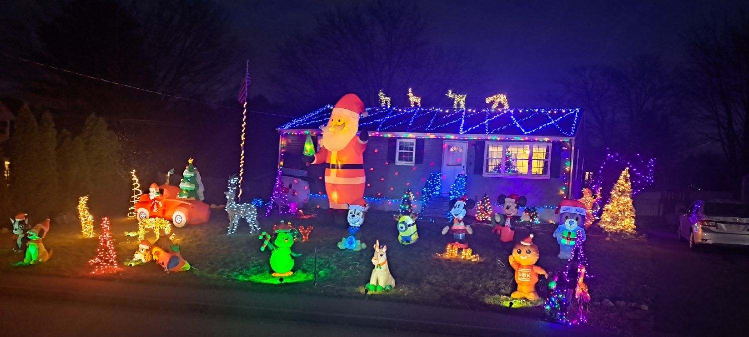 10 vassar, Christmas lights in Milford, MA (photo 1)