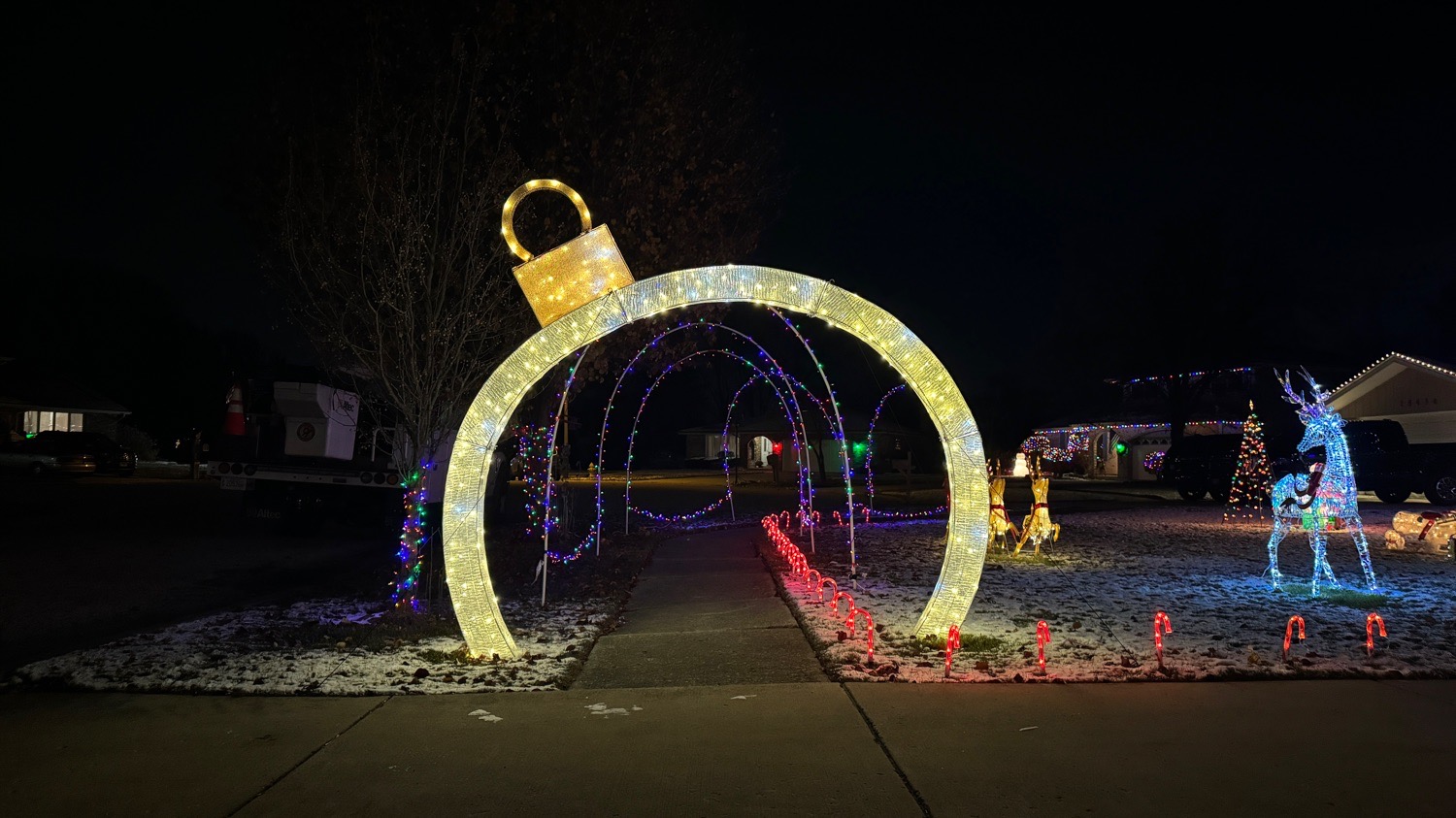 Cranberry Ct Christmas, Christmas lights in Homer Glen, IL (photo 3)