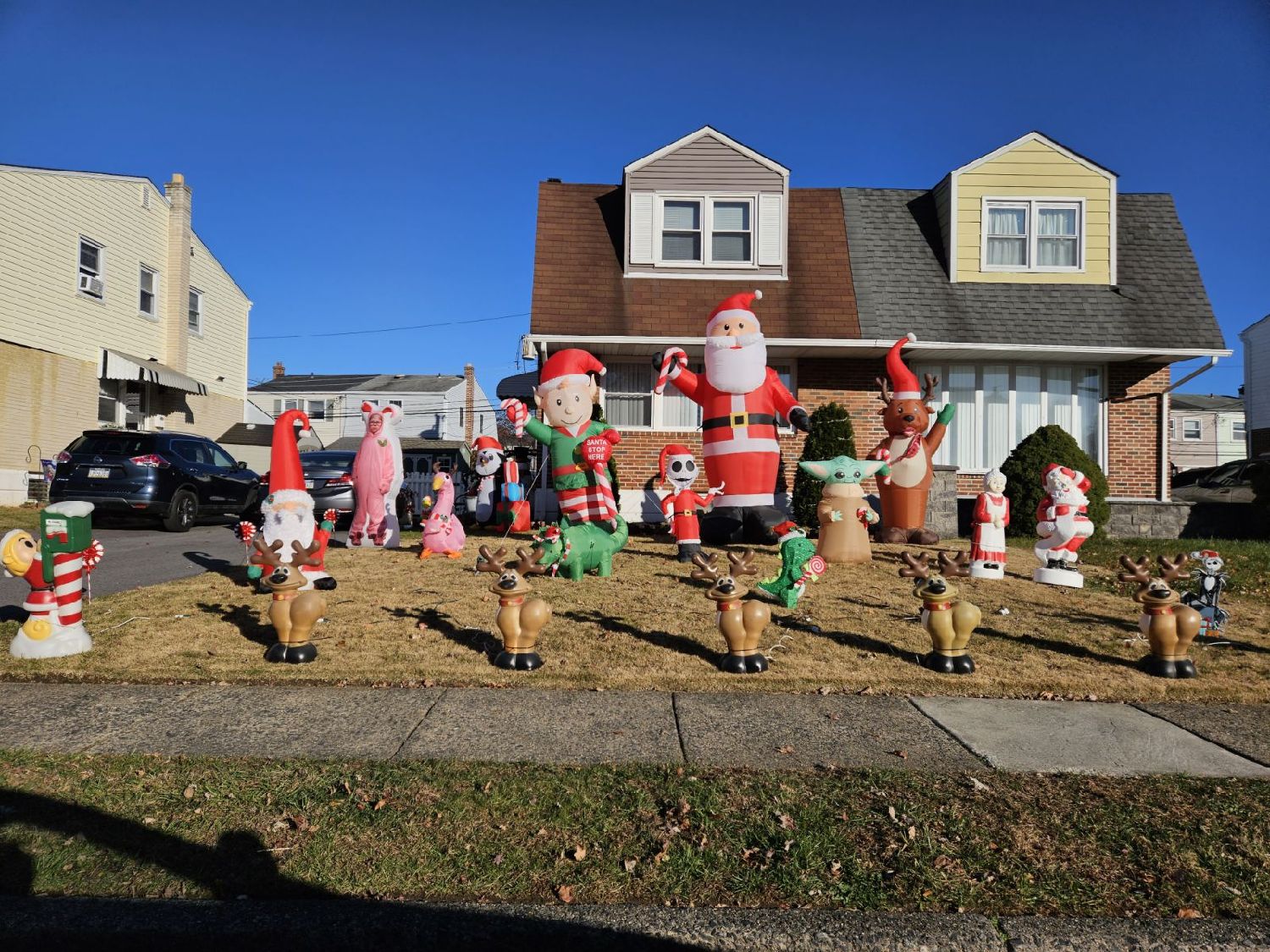The Greenway Lounge, Christmas lights in Swarthmore, PA (photo 1)