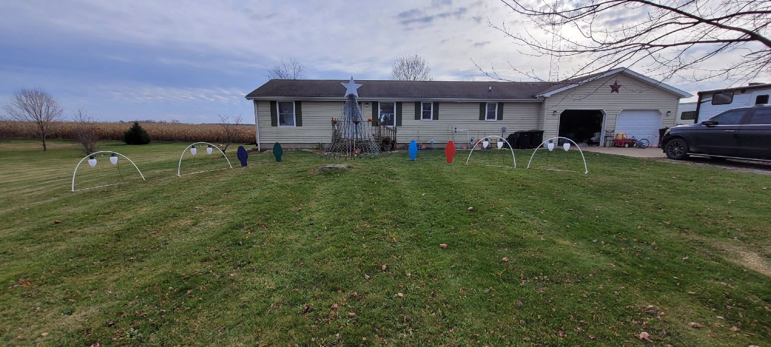 Lilly's Lights, Christmas lights in Tippecanoe, IN (photo 1)