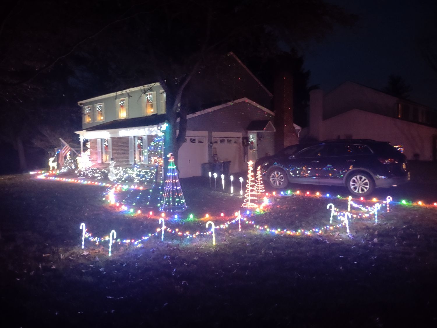 Merry Maplewood, Christmas lights in Plymouth Meeting, PA (photo 3)