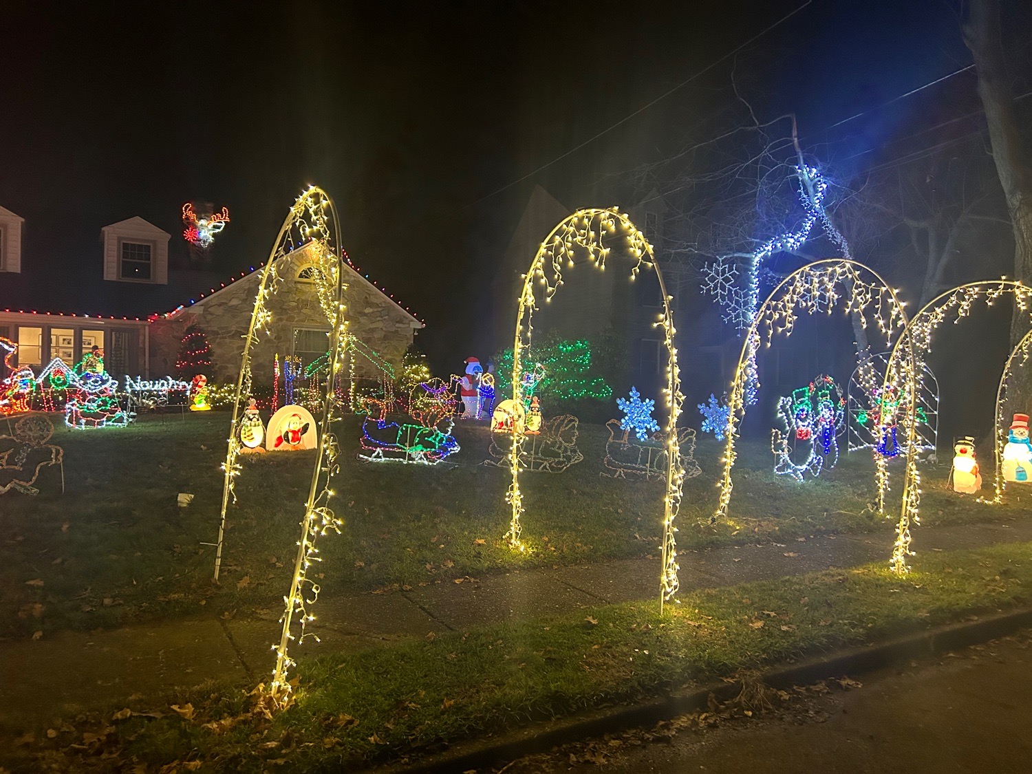Jenkintown Christmas!, Christmas lights in Jenkintown, PA (photo 5)