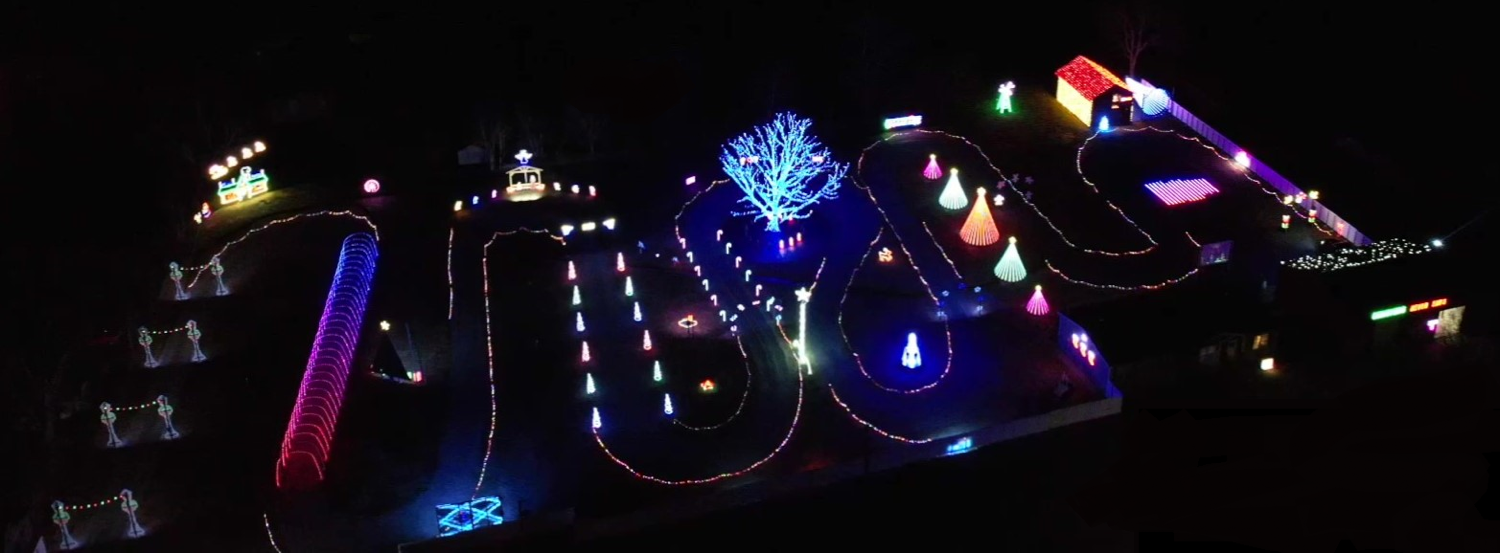 Christmas Never Ends, Christmas lights in Newport, TN (photo 1)