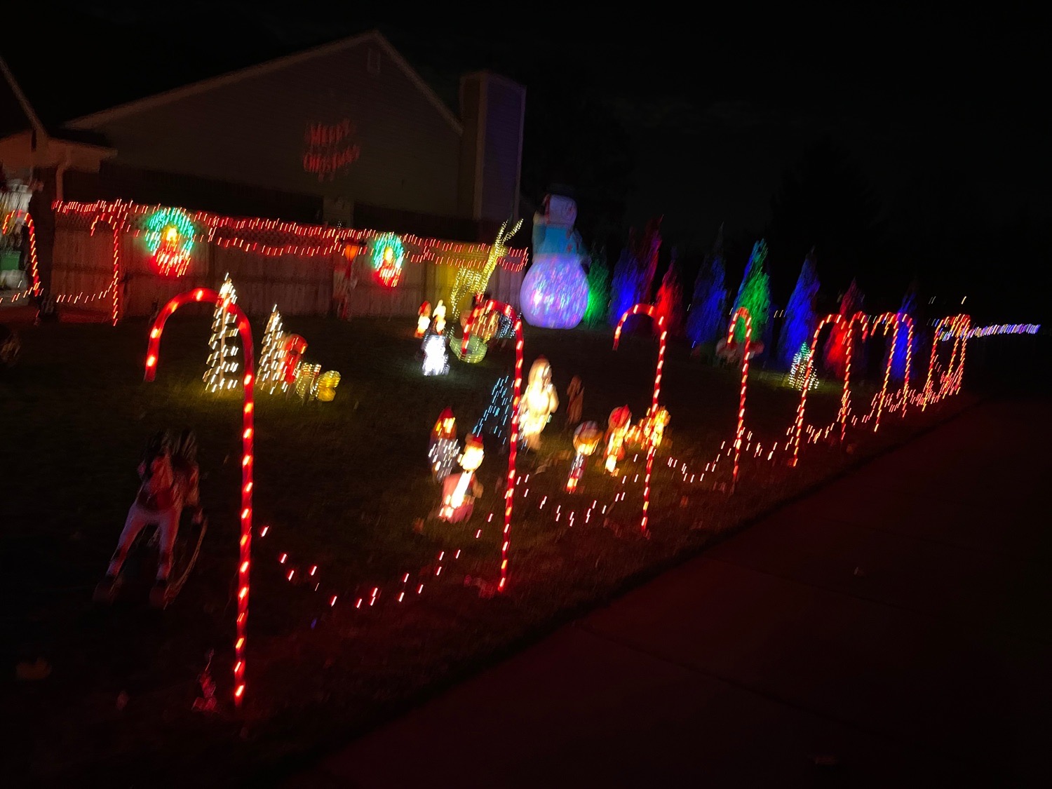 York Street Christmas, Christmas lights in Waterford, MI (photo 2)