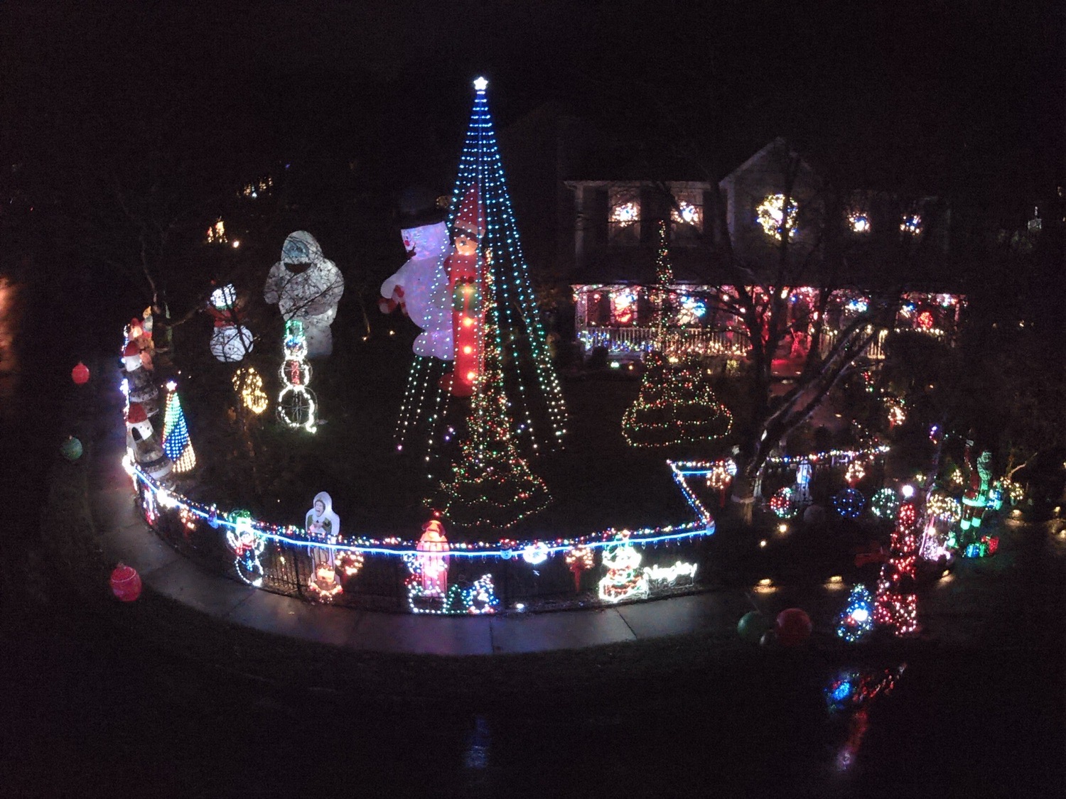 Chestnut Christmas, Christmas lights in Lebanon, NJ (photo 2)