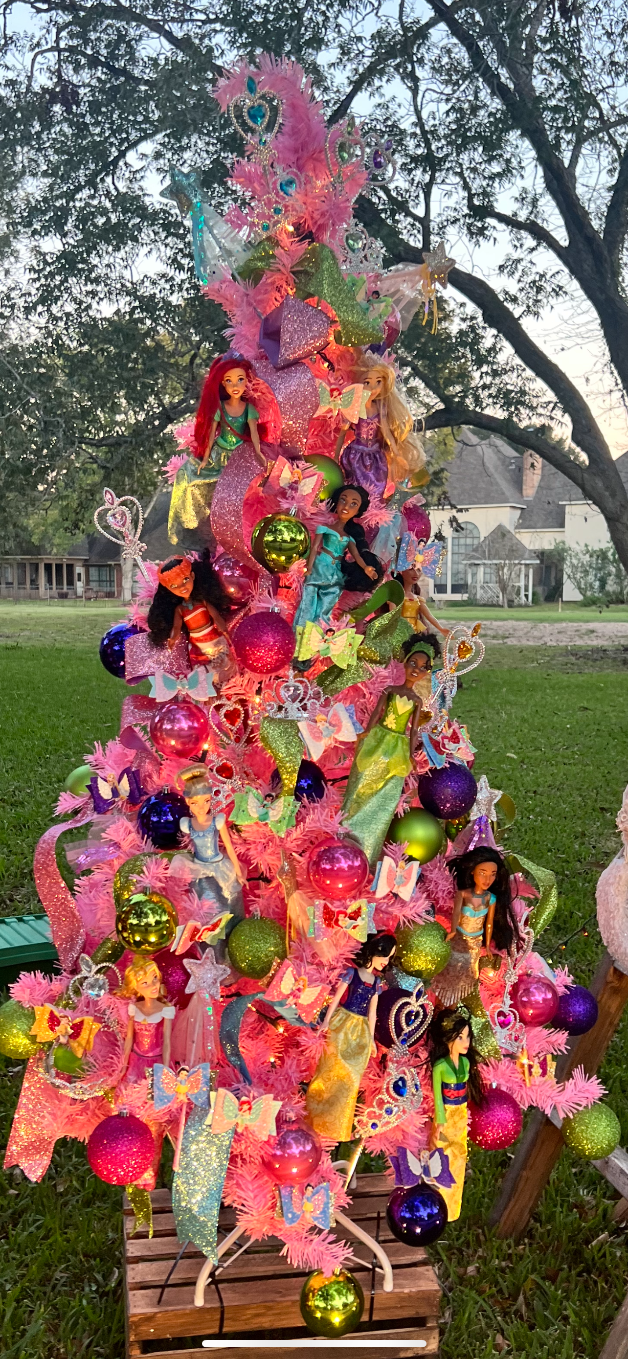 The Christmas Tree House, Christmas lights in Richmond, TX (photo 4)