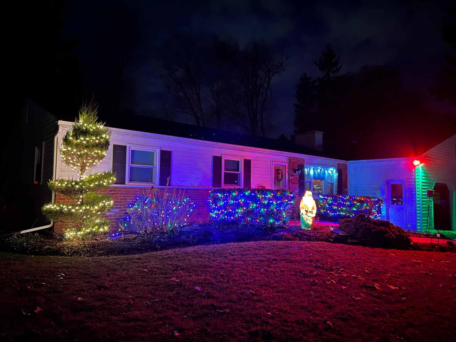 Holiday Lights, Christmas lights in West Chester, PA (photo 1)
