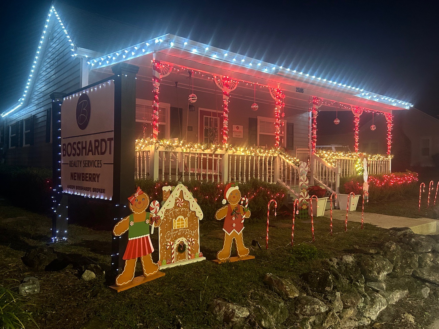Bosshardt Realty Services, LLC, Christmas lights in Newberry, FL (photo 1)