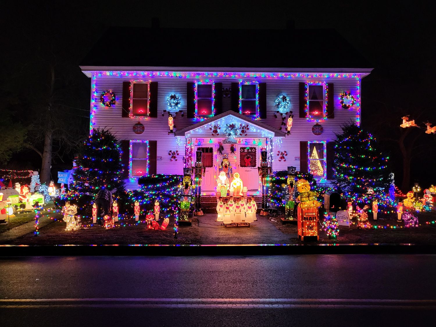 Cibulski's Christmas Wish, Christmas lights in Billerica, MA (photo 1)