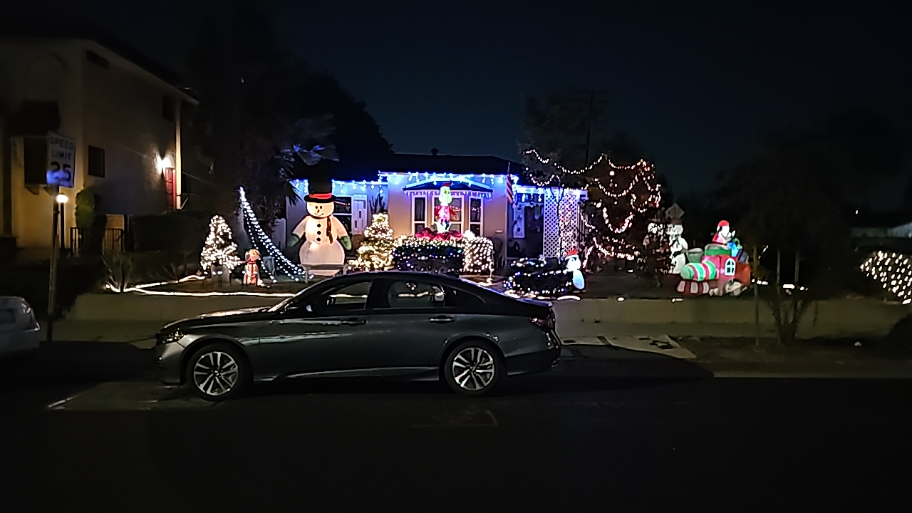 Across the street from the fire department, Christmas lights in Monterey Park, CA (photo 1)