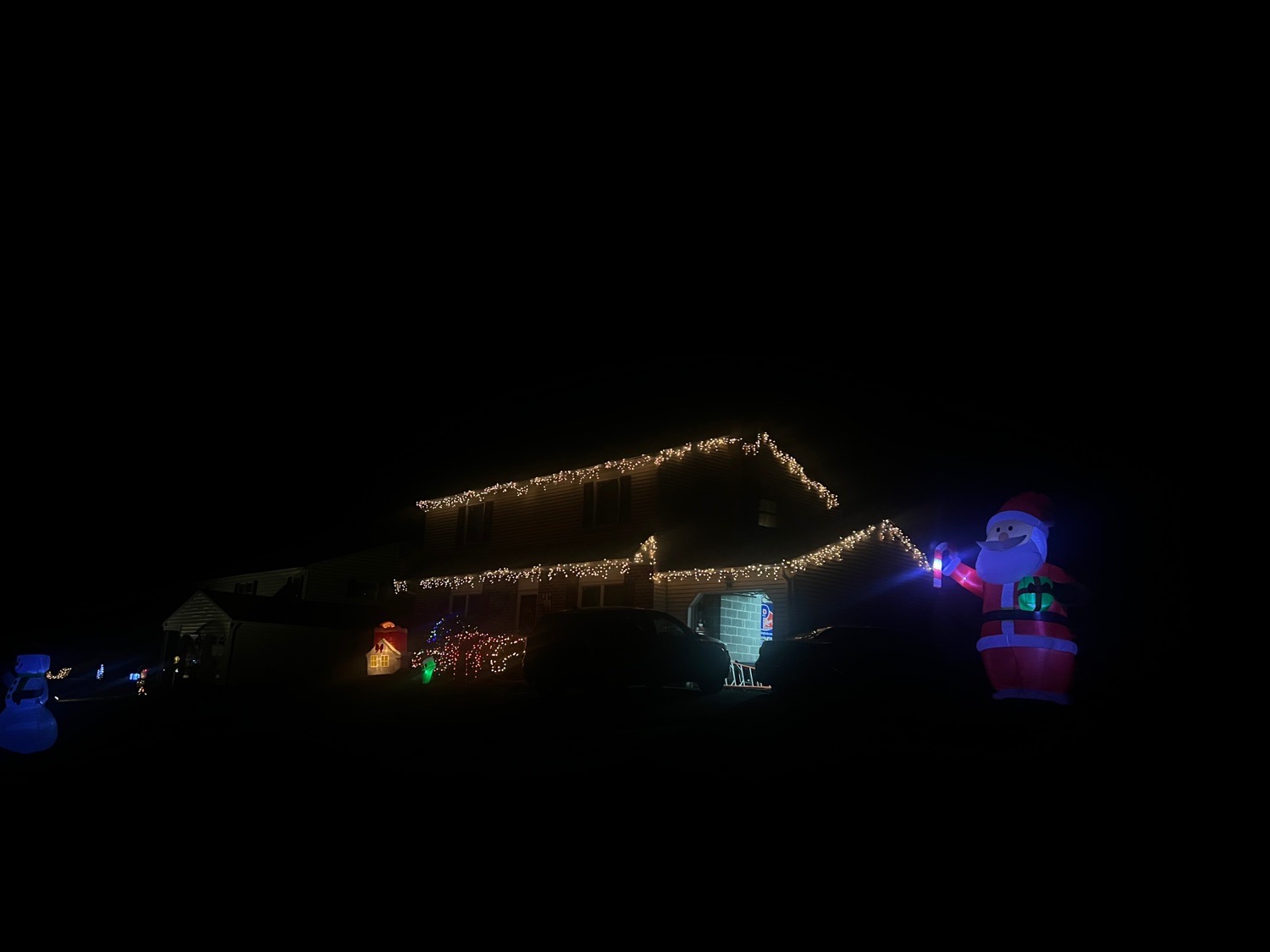 Christmas On Wren, Christmas lights in Gilbertsville, PA (photo 1)