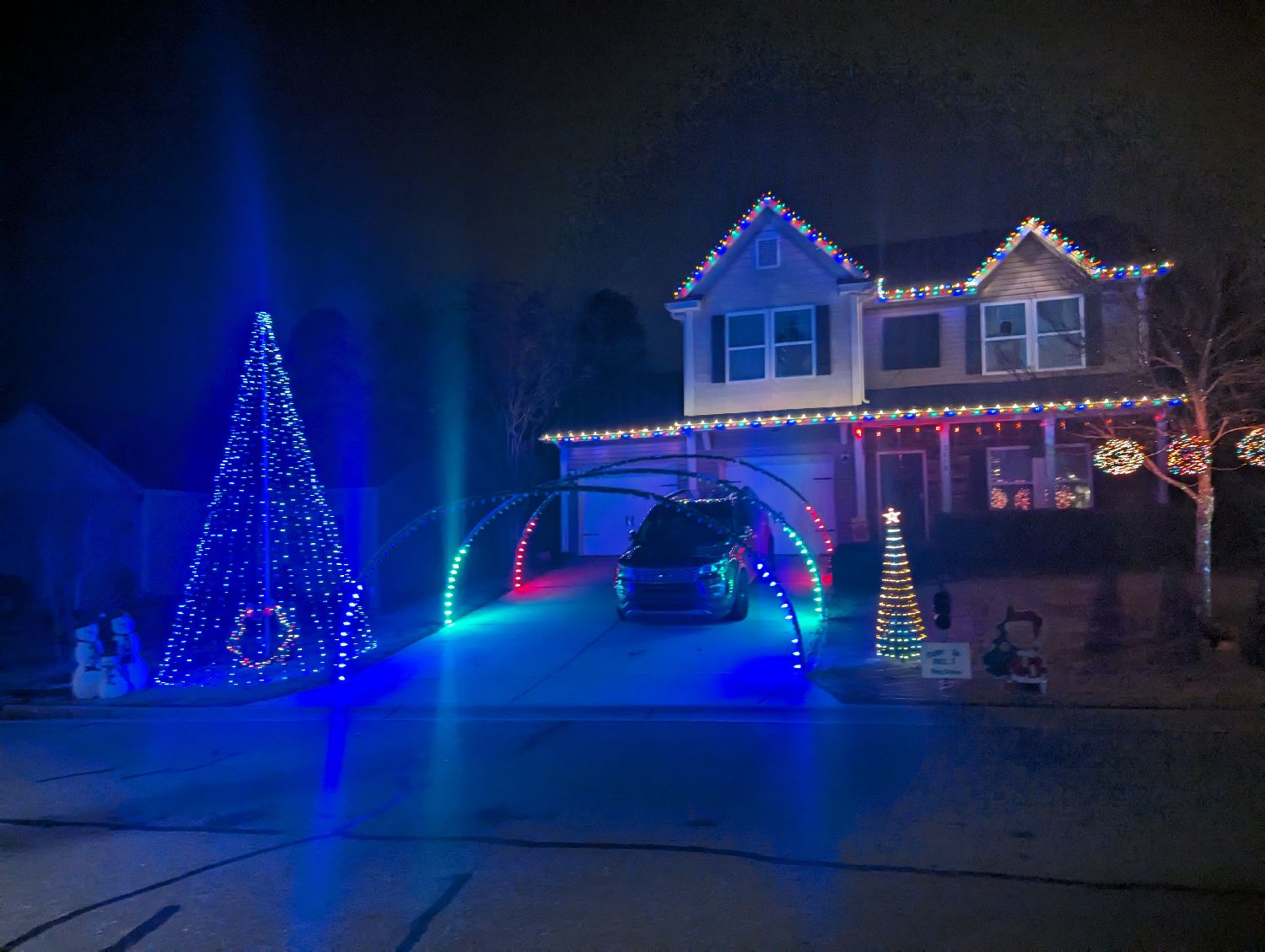 Barber Family Light show, Christmas lights in Midland, NC (photo 1)