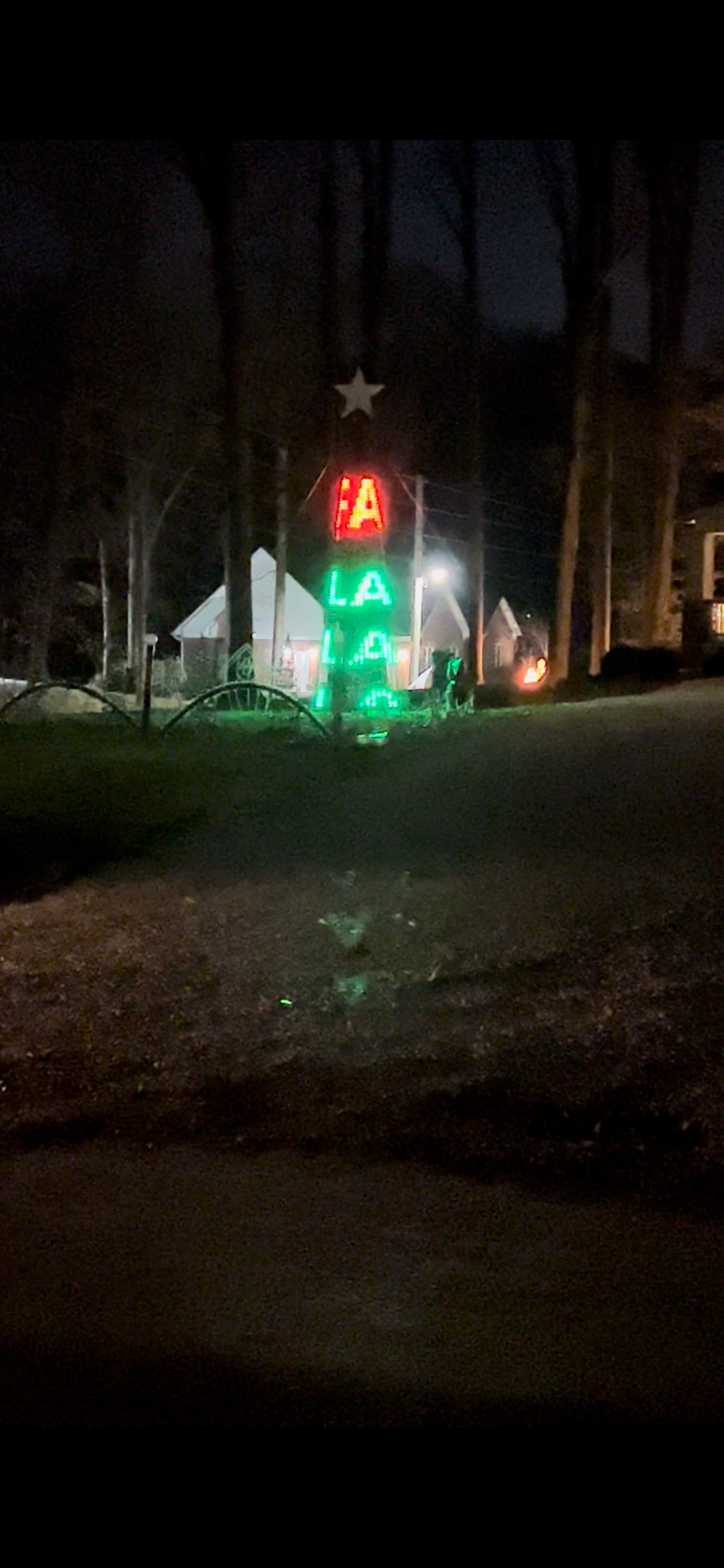 Ludlow’s Lights at the Lake, Christmas lights in Coatesville, IN (photo 1)