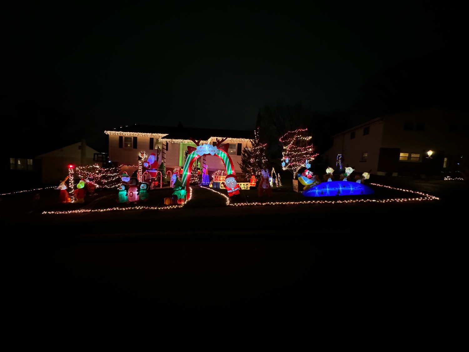 Osborne Christmas House, Christmas lights in Plymouth Meeting, PA (photo 1)