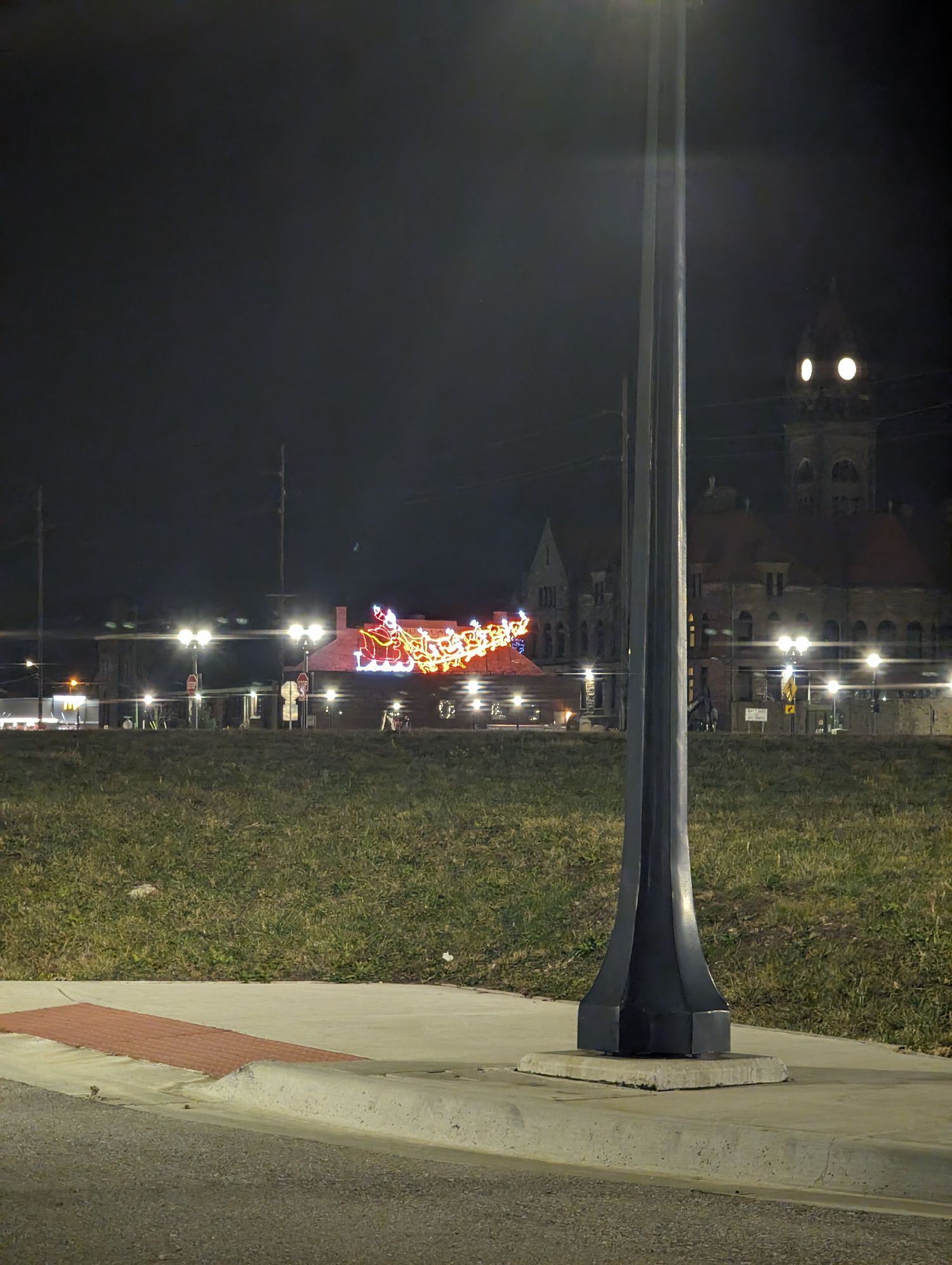 Santa Flying his Sleigh, Christmas lights in Bay City, MI (photo 1)