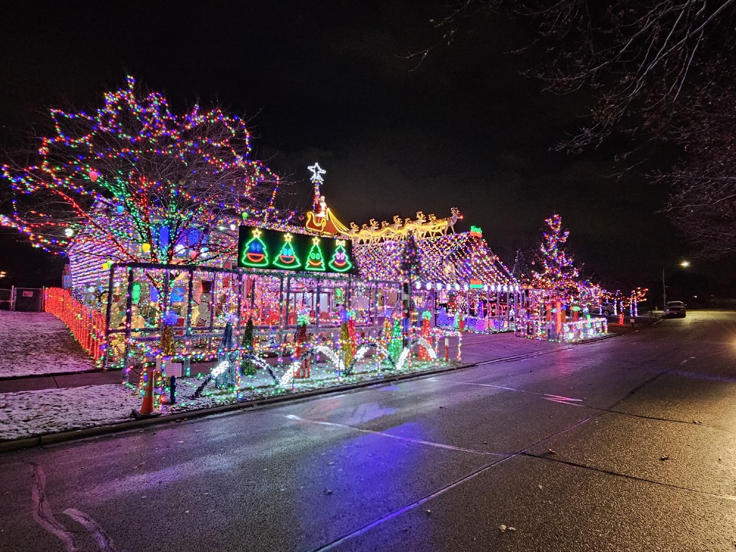 HirschChristmasLights, Christmas lights in Tinley Park, IL (photo 2)