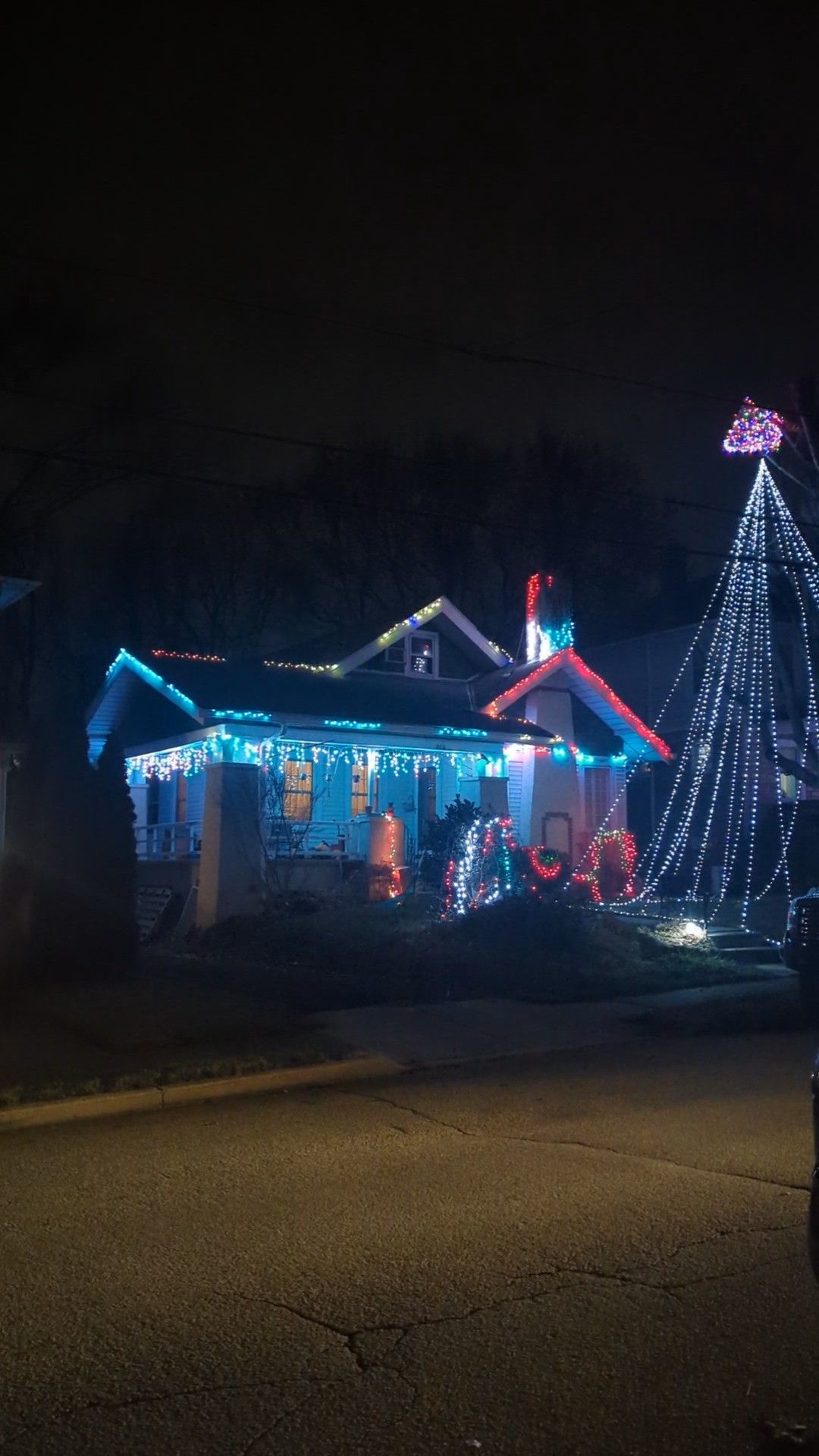 Christmas lights music dance! Powered by Hammer & Bell., Christmas lights in Glenside, PA (photo 4)