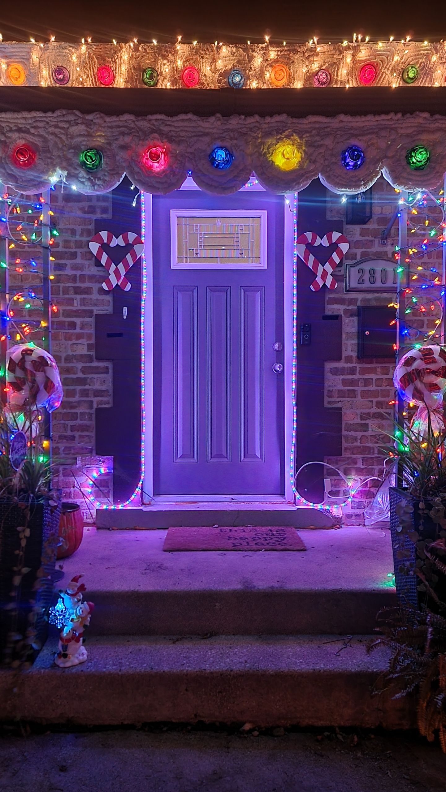 The Merry Morales', Christmas lights in Franklin Park, IL (photo 2)