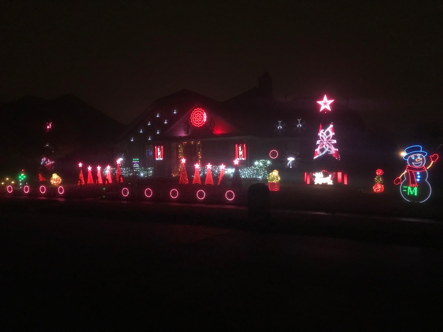 Lights on Oak Bluff, Christmas lights in Sachse, TX (photo 1)