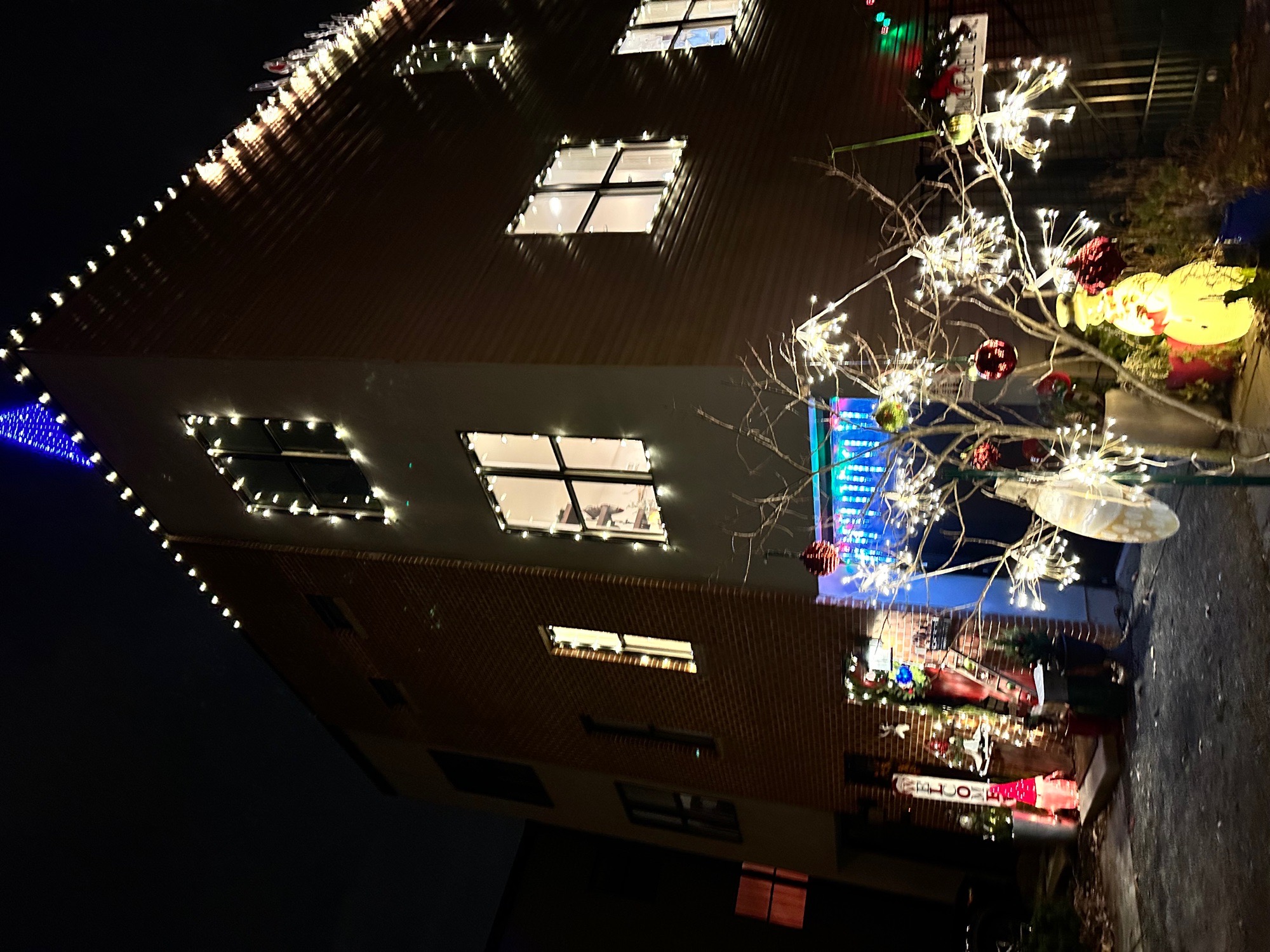 Believe, Christmas lights in Philadelphia, PA (photo 1)