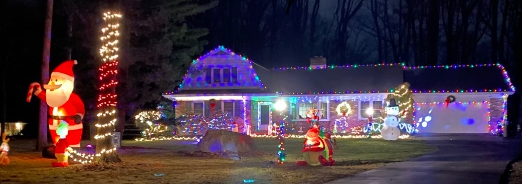Christmas cheer, Christmas lights in Downingtown, PA (photo 1)