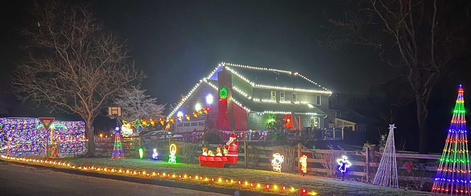 Lights, lights, lights, Christmas lights in West Chester, PA (photo 2)