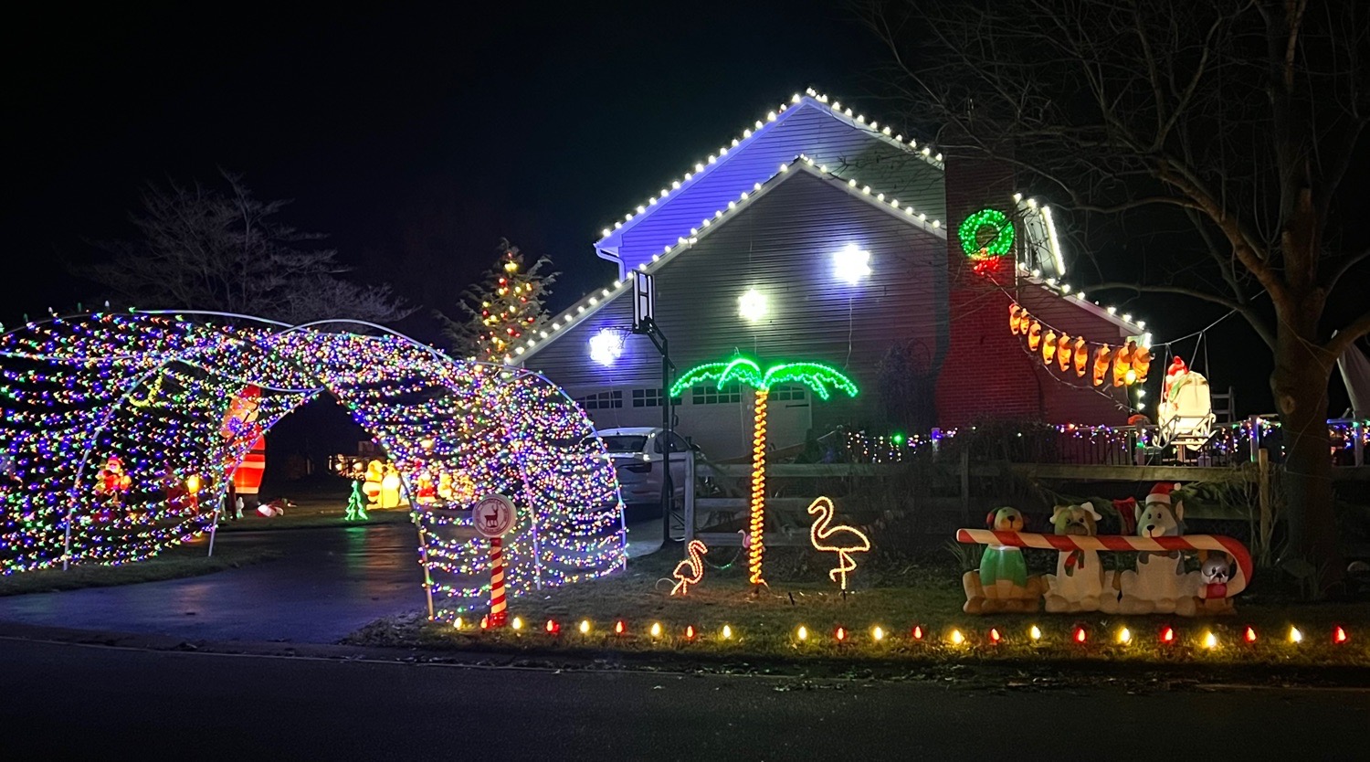 Lights, lights, lights, Christmas lights in West Chester, PA (photo 4)