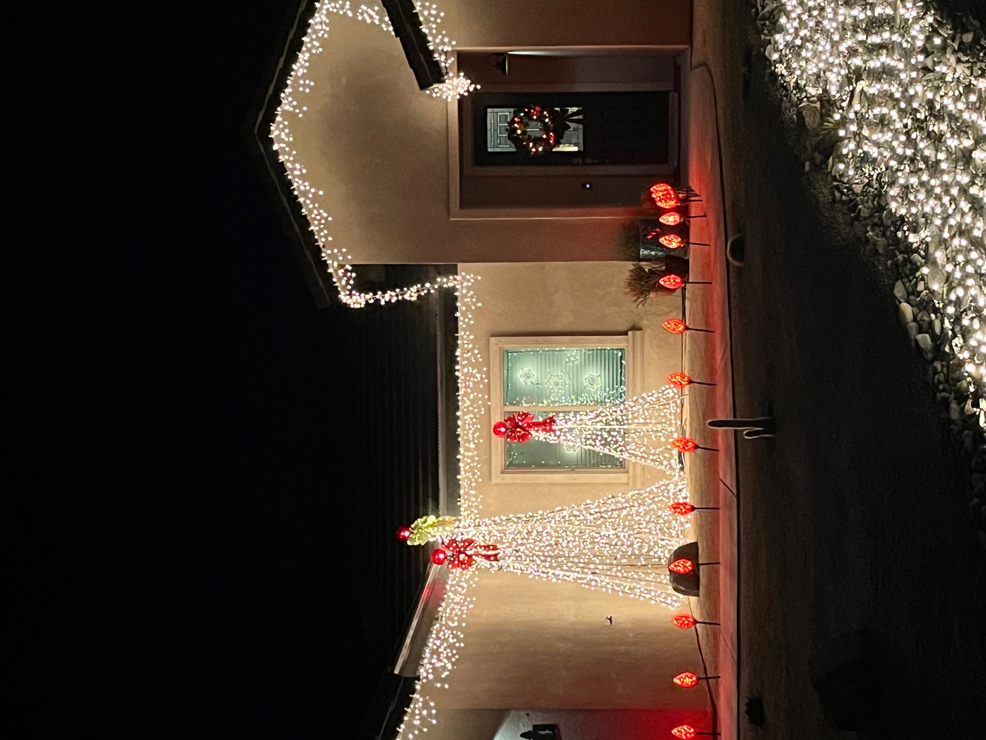 College Heights, Christmas lights in Ridgecrest, CA (photo 2)