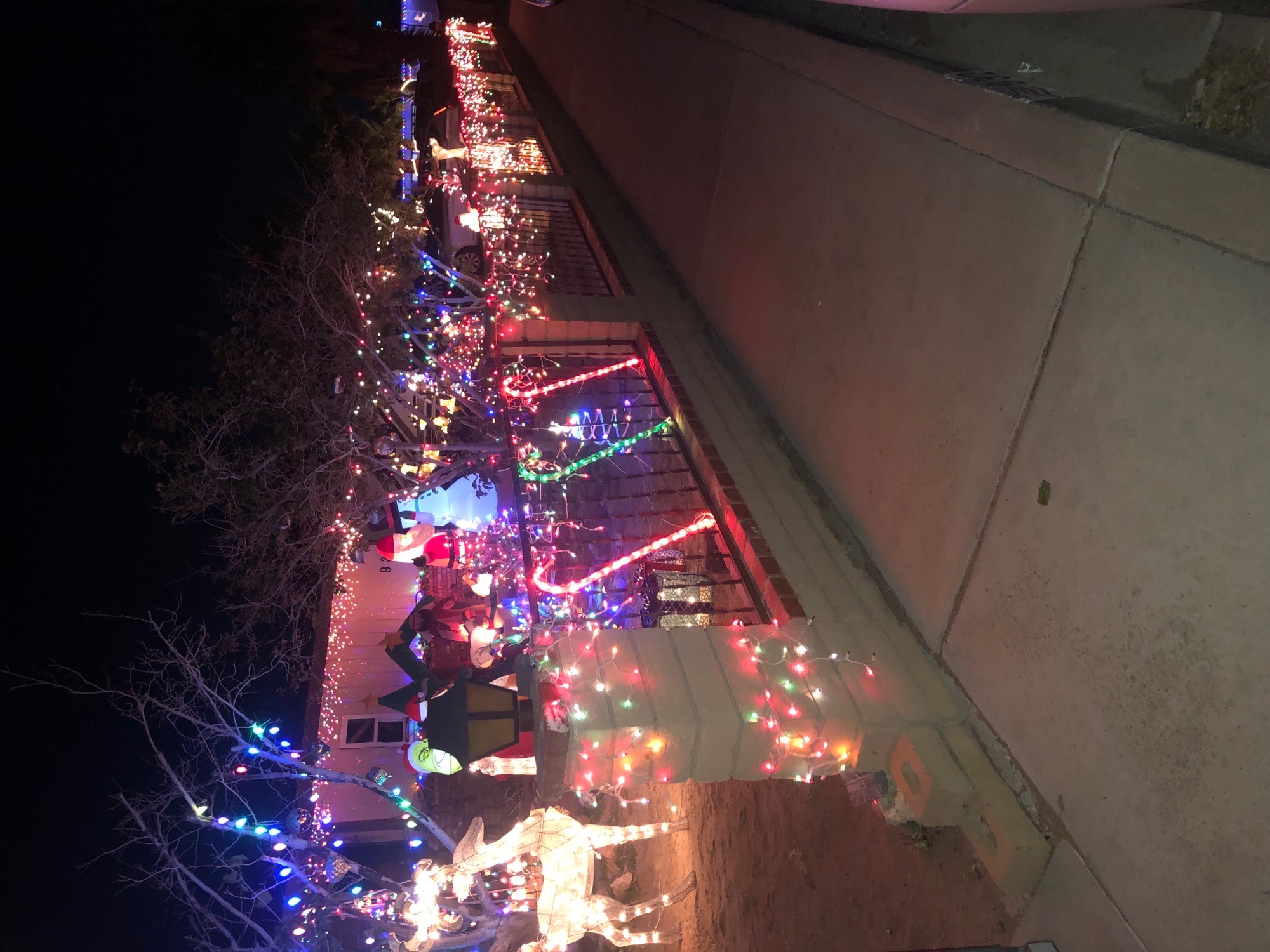 Christmas Lights, Christmas lights in Ridgecrest, CA (photo 1)