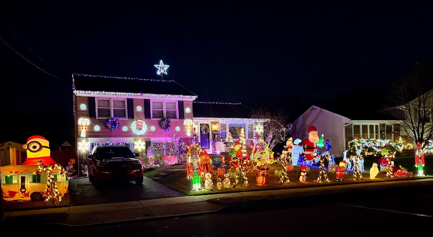 Bonnie Rae Christmas lights, Christmas lights in Hamilton Township, NJ (photo 1)