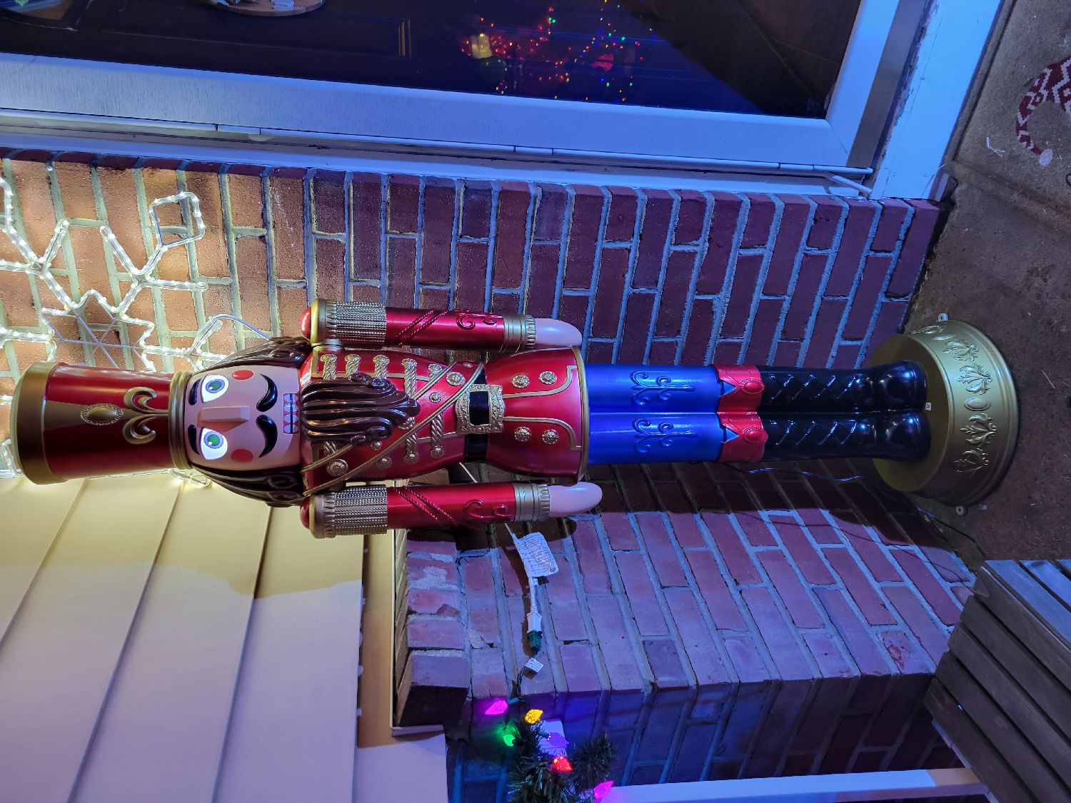 Bonnie Rae Christmas lights, Christmas lights in Hamilton Township, NJ (photo 2)