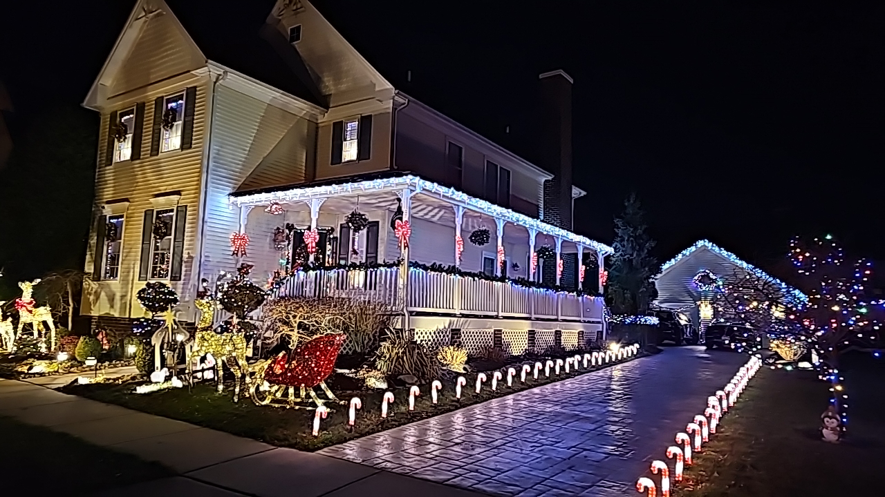 Victorian Christmas, Christmas lights in Ivyland, PA (photo 1)