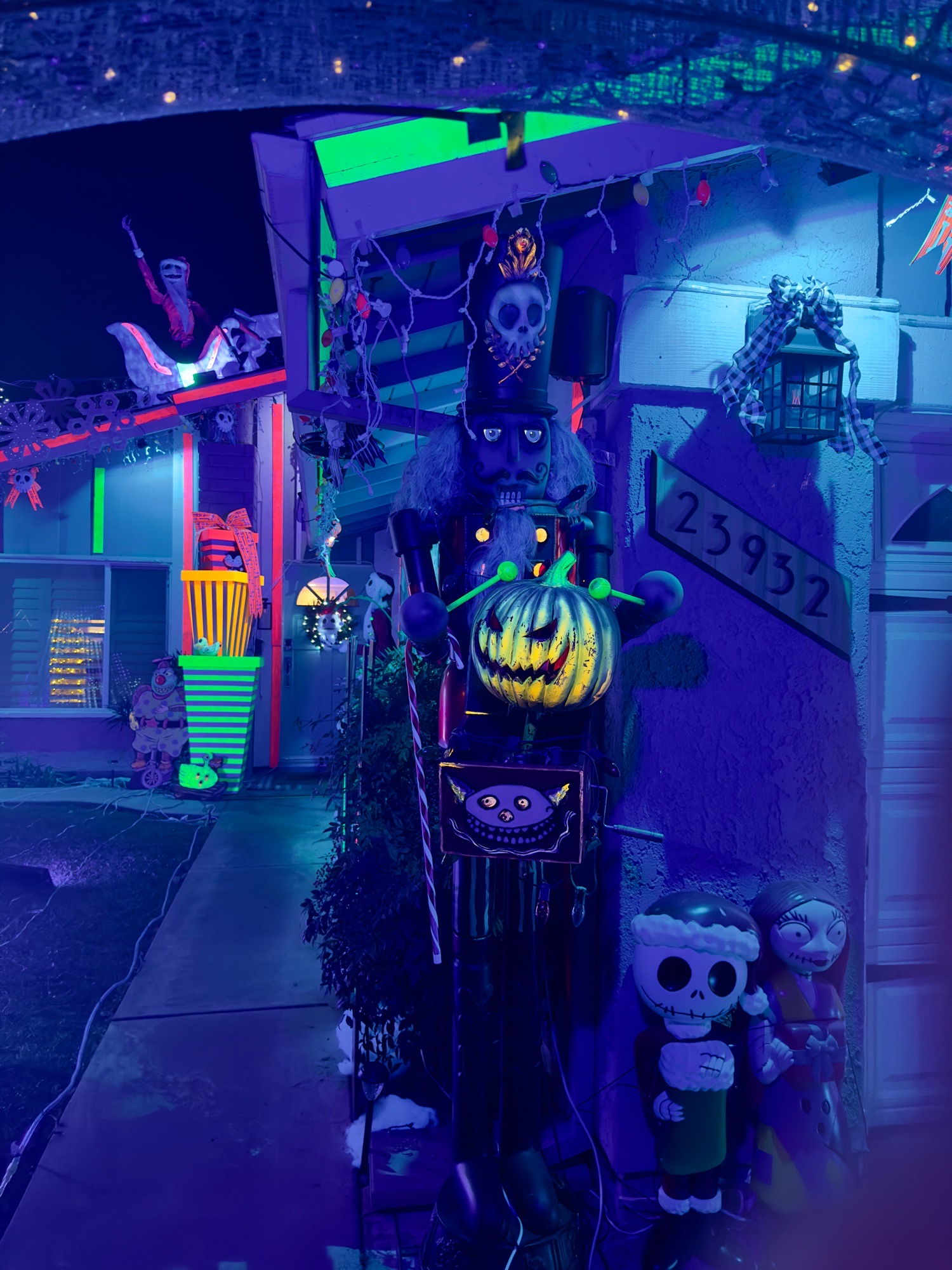 Nightmare Before Christmas, Christmas lights in Lake Forest, CA (photo 4)