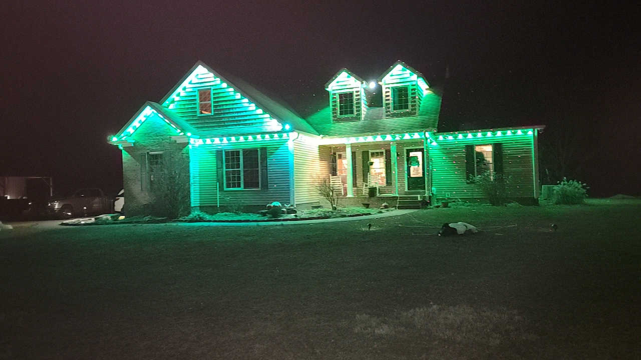 Alvaton Light show, Christmas lights in Alvaton, KY (photo 2)